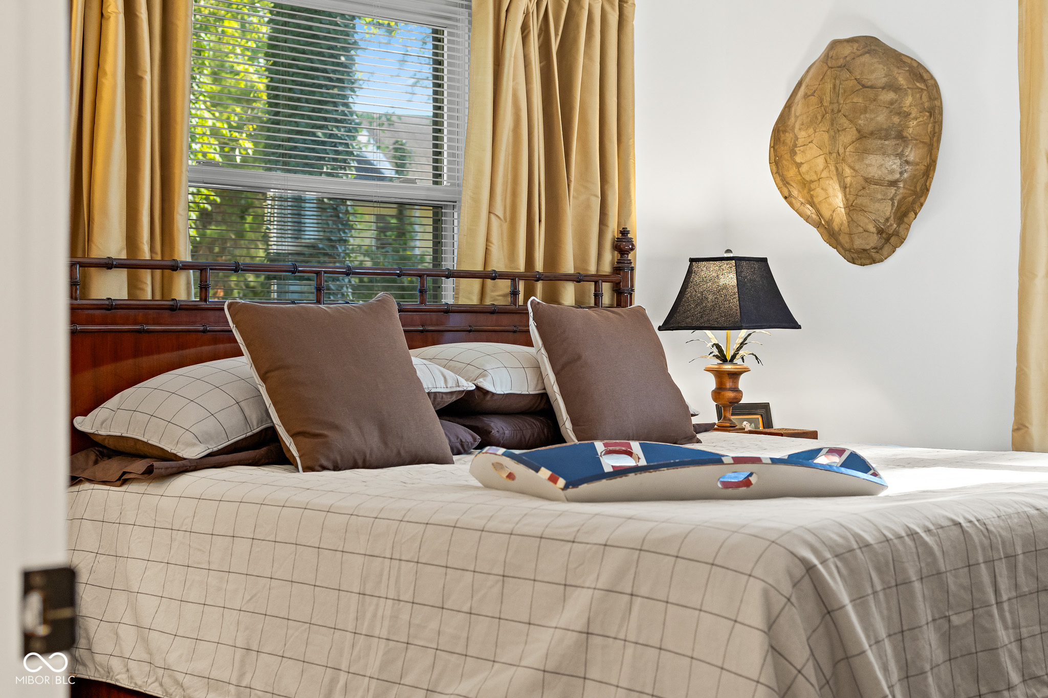 3846 W South Wood Lake Drive