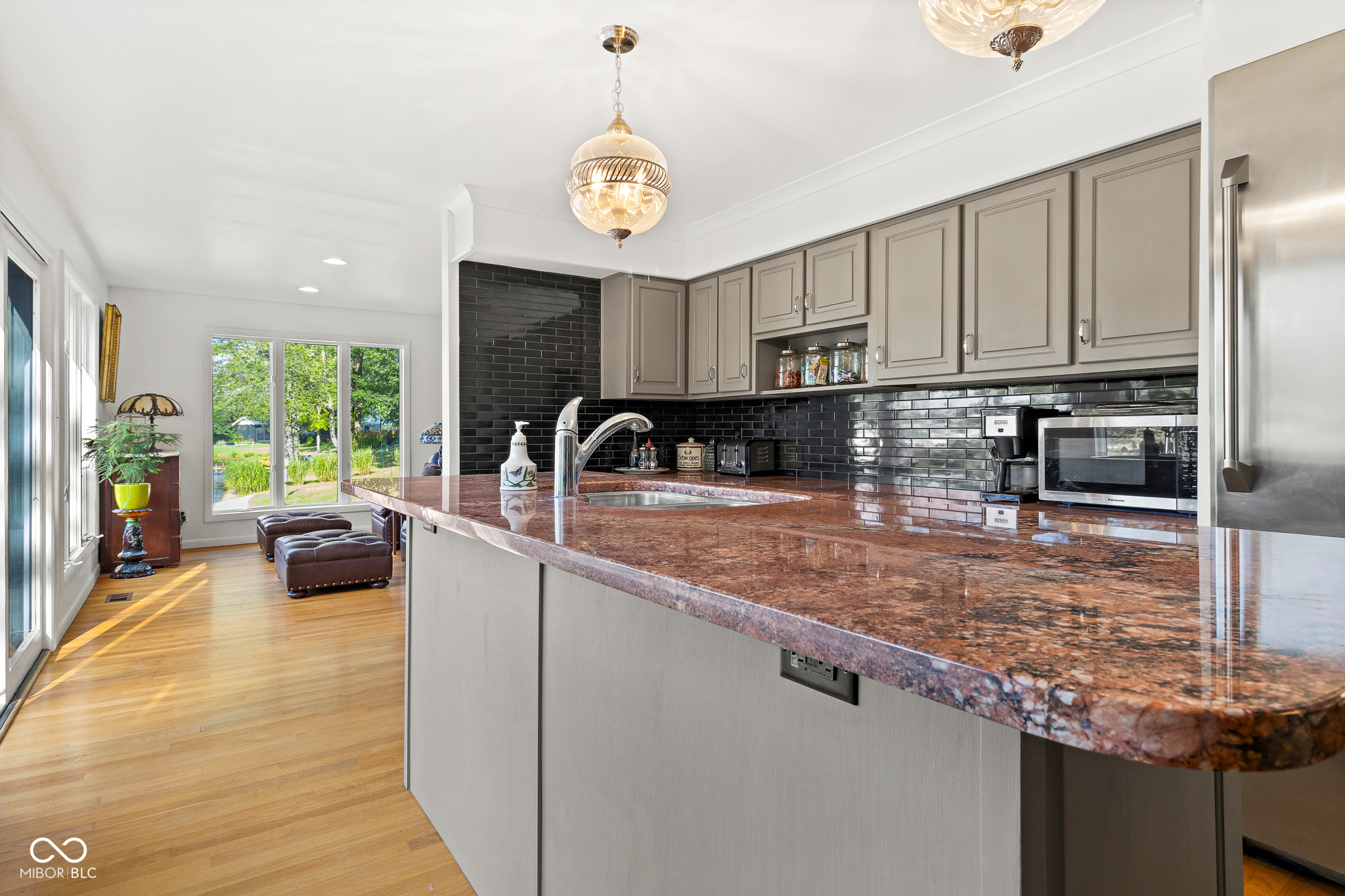 3846 W South Wood Lake Drive