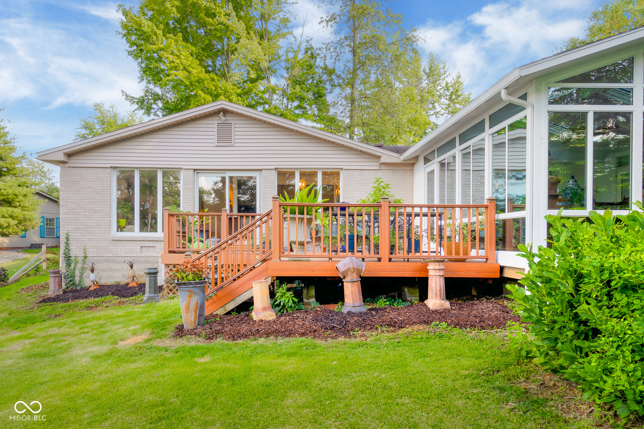 3846 W South Wood Lake Drive