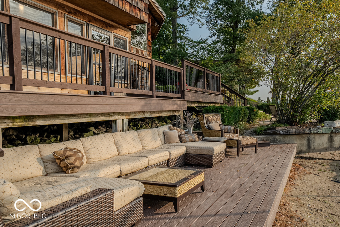 5541 S Poplar Drive