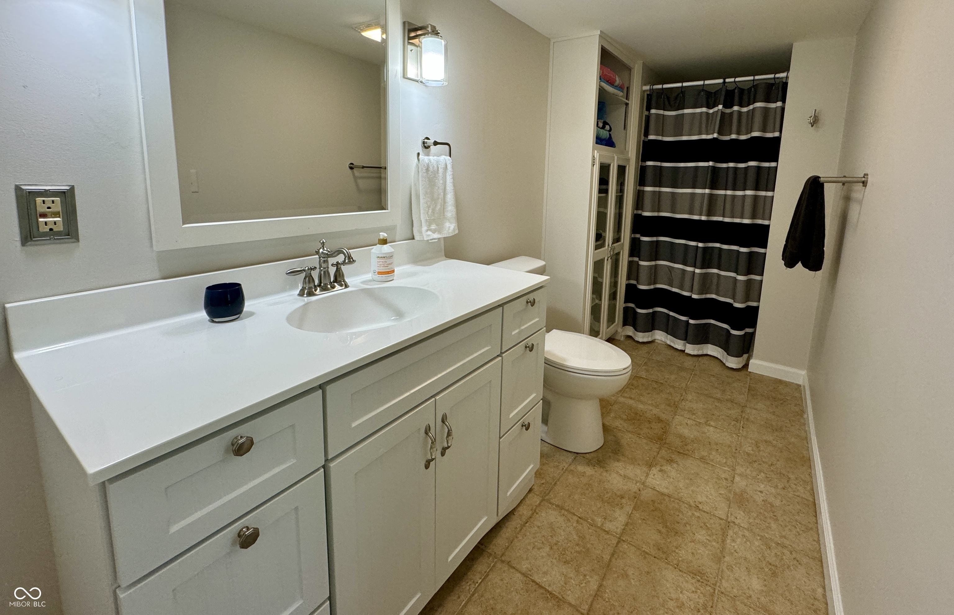 10411 W Grandview Drive