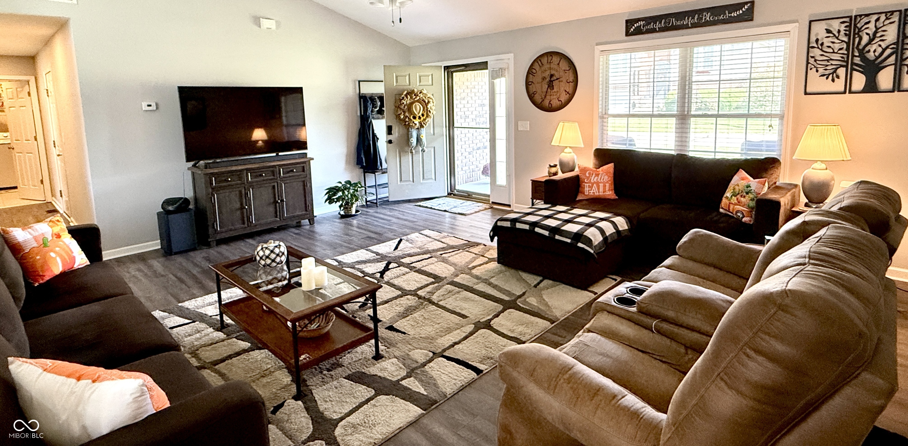 3206 Sunrise Drive