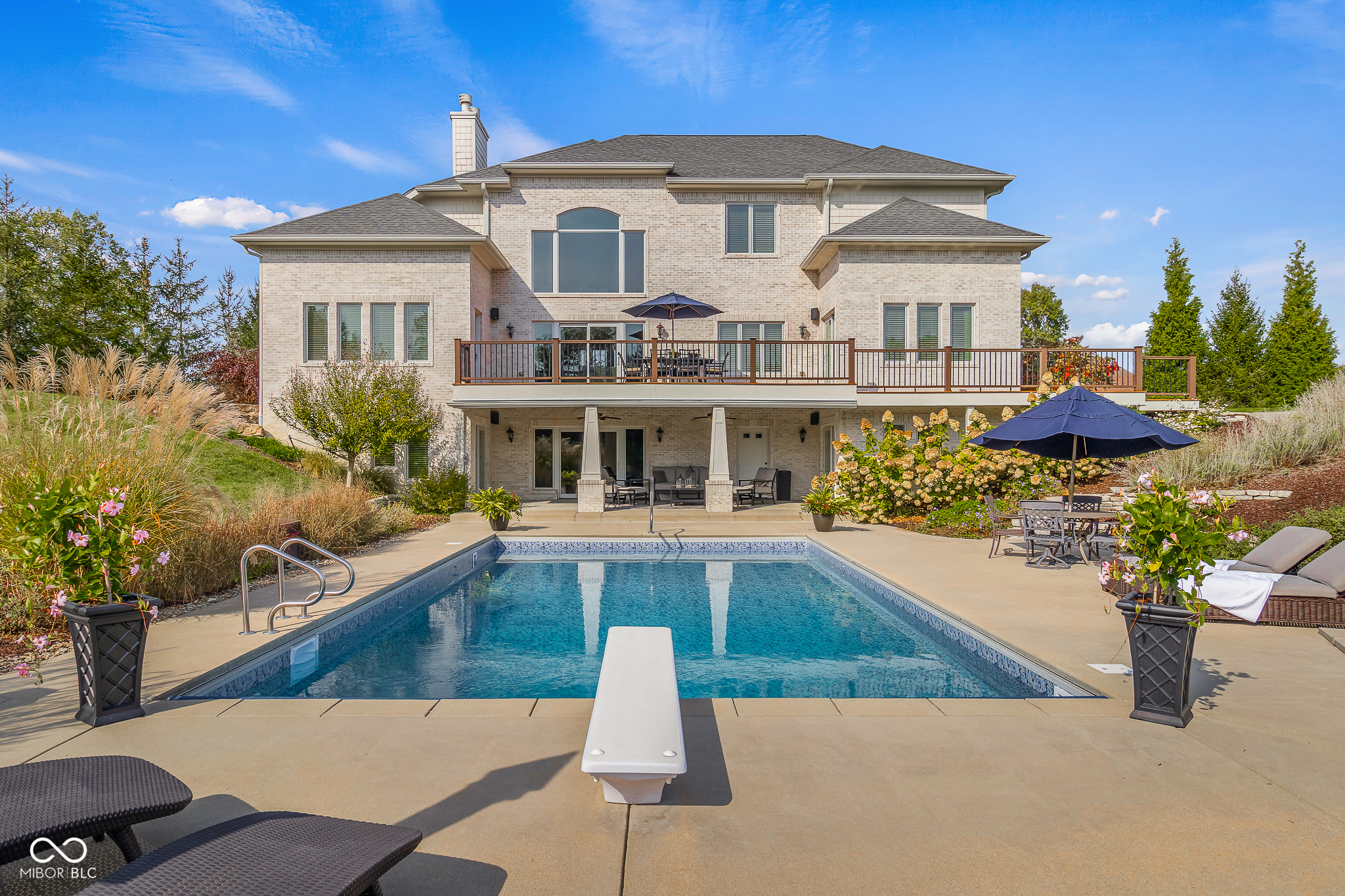 995 Westlake Hills Drive
