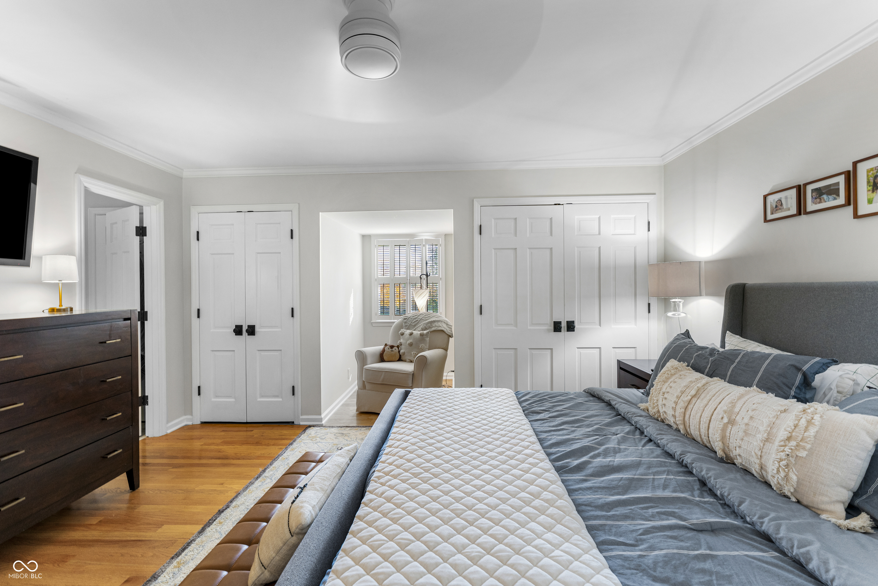 4410 N Riverside Drive