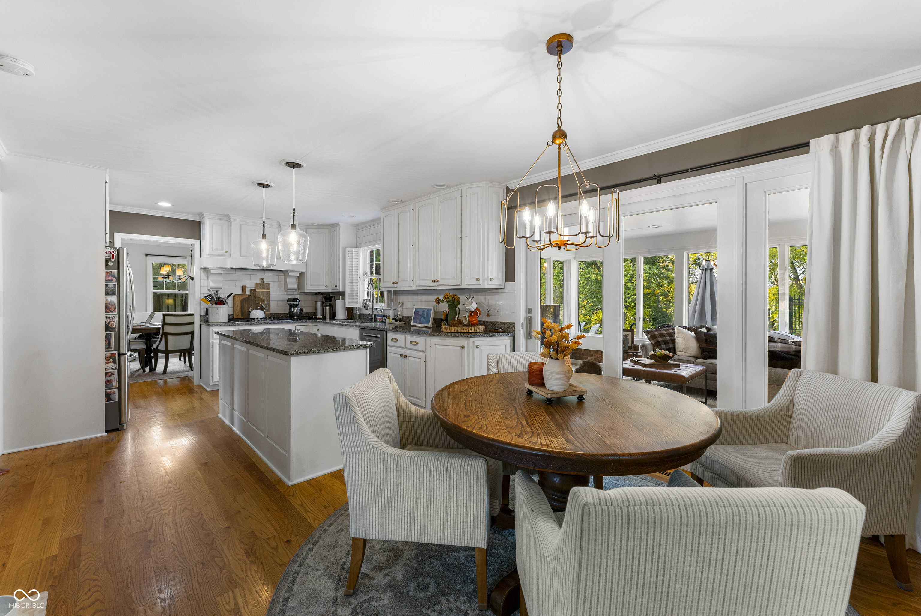 4410 N Riverside Drive