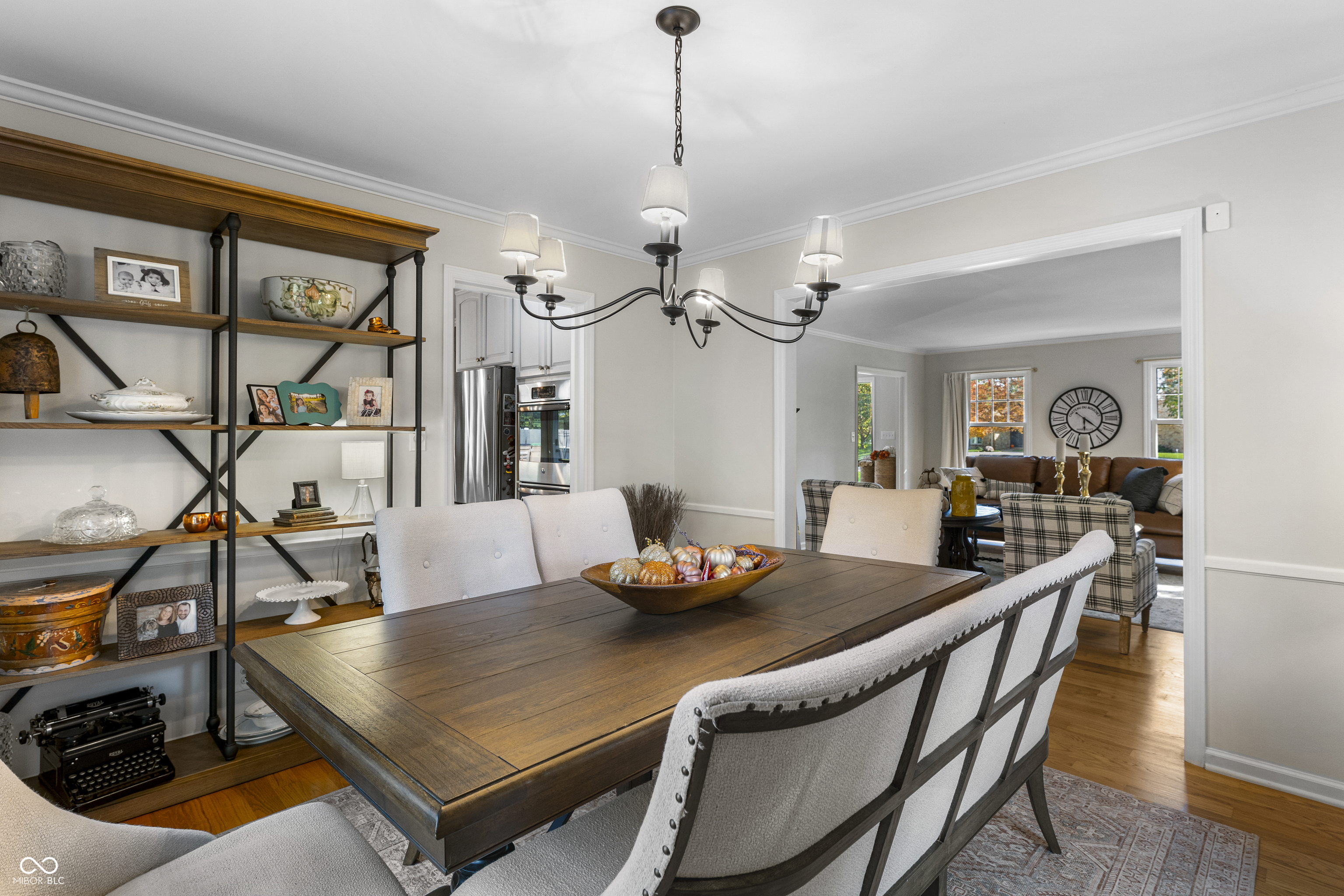 4410 N Riverside Drive