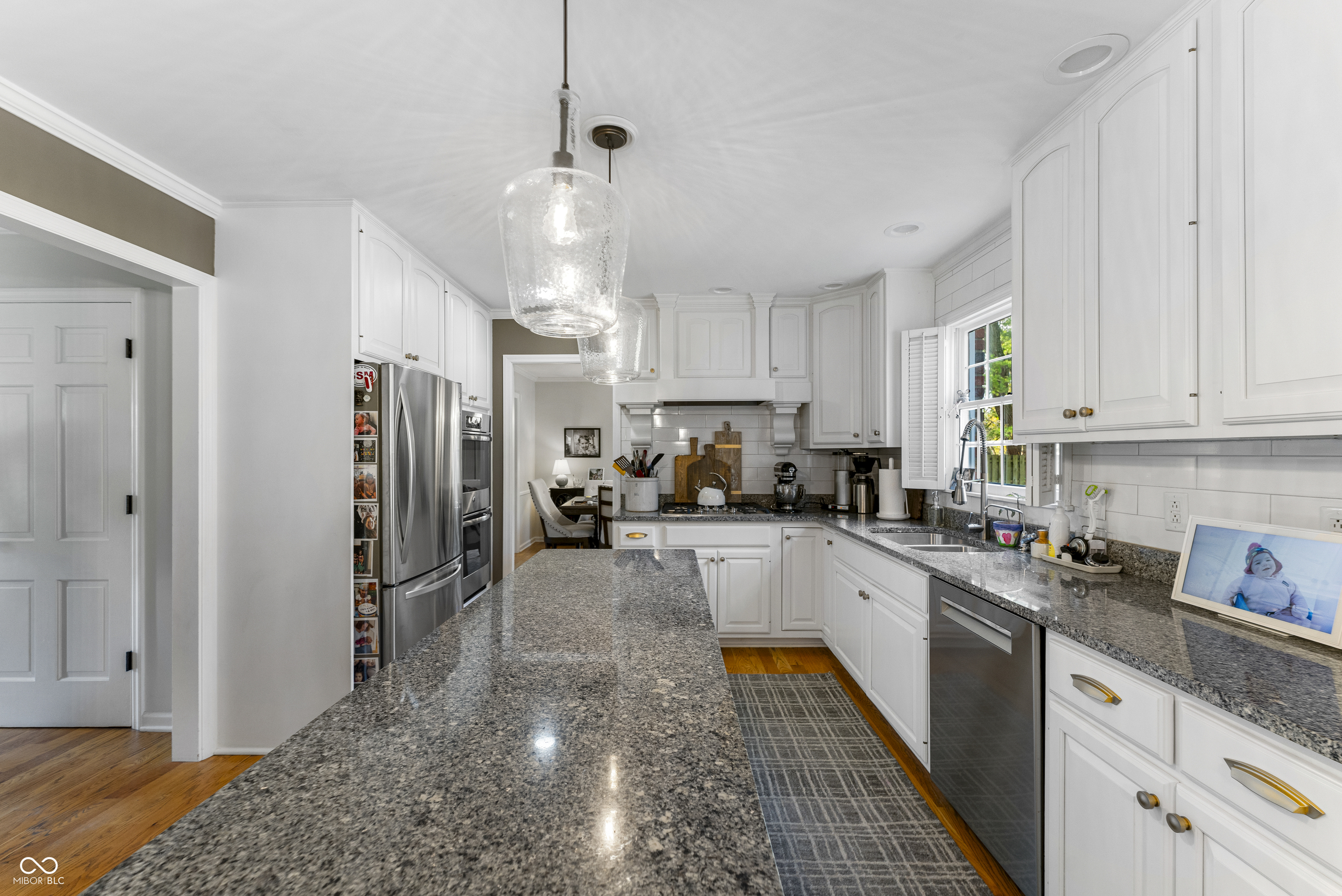 4410 N Riverside Drive