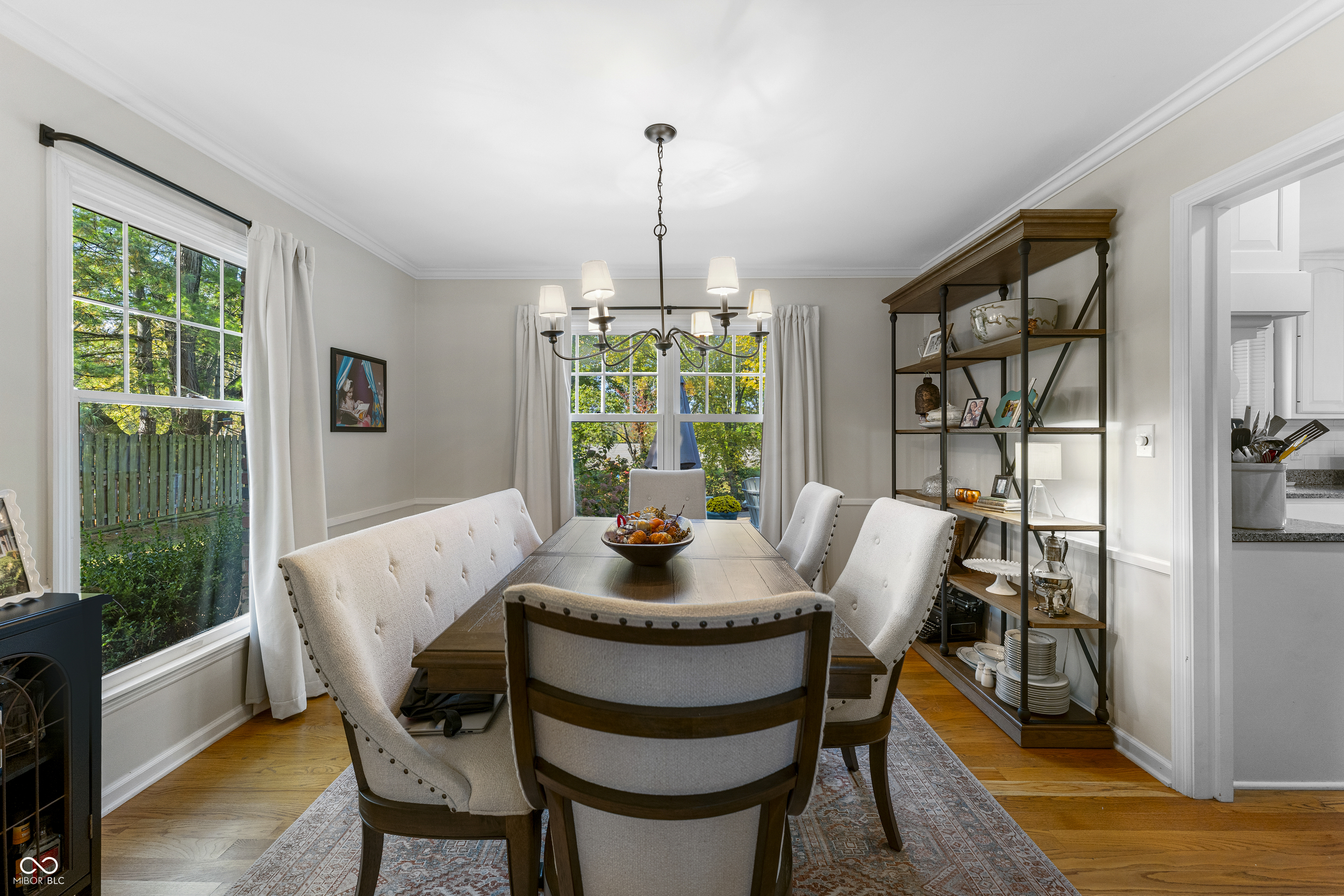 4410 N Riverside Drive