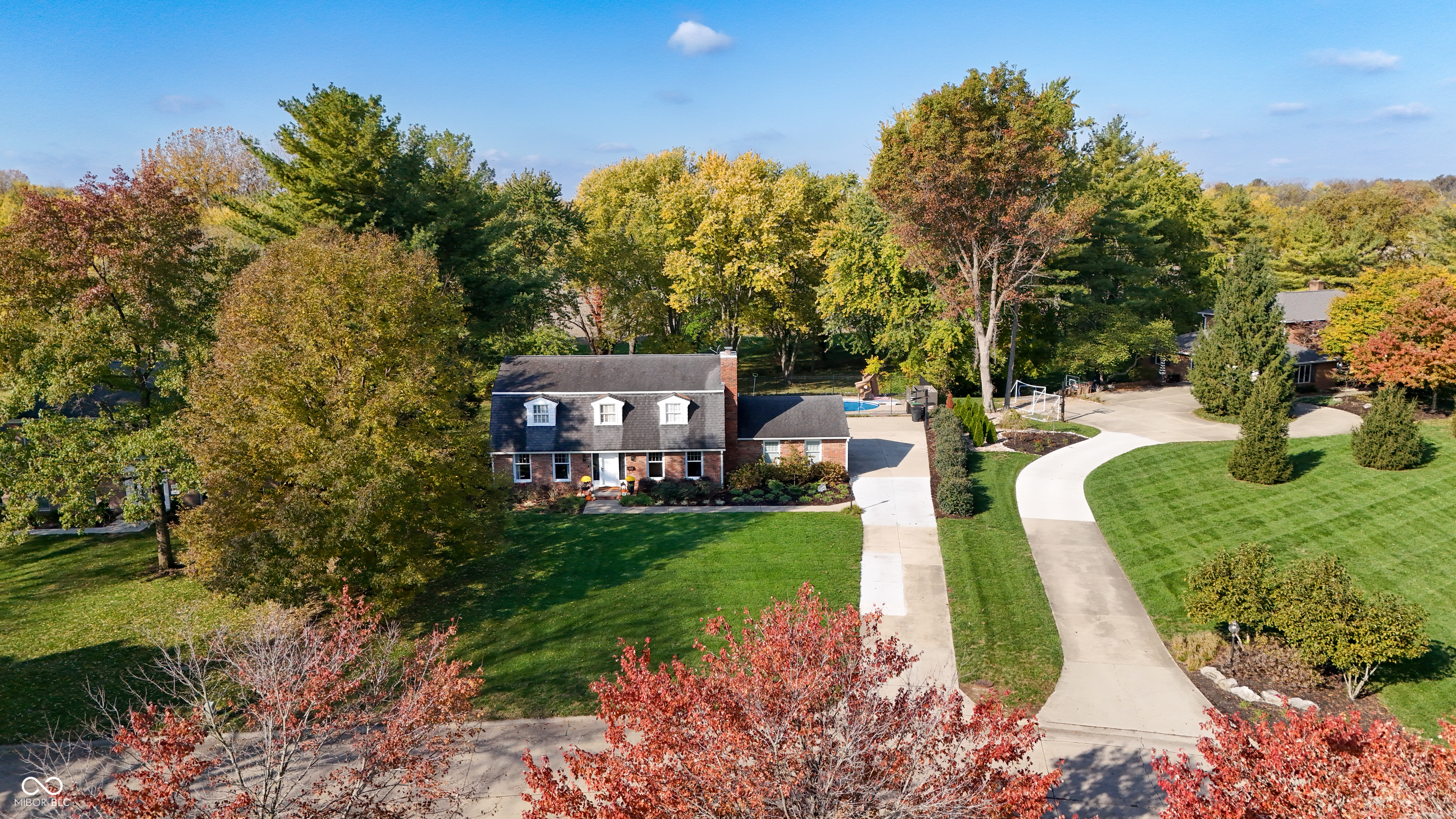 4410 N Riverside Drive