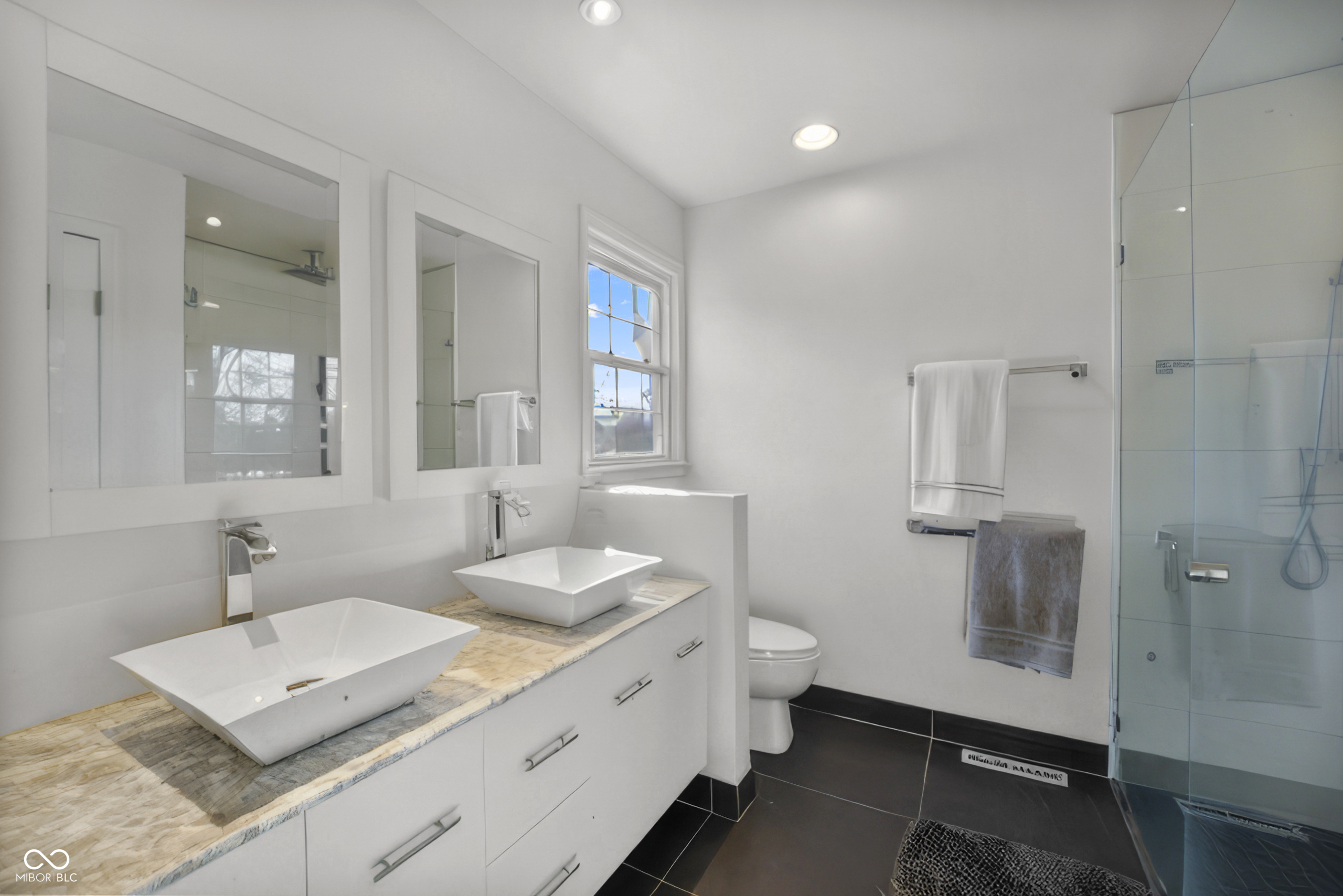 4103 Ridgeway Avenue