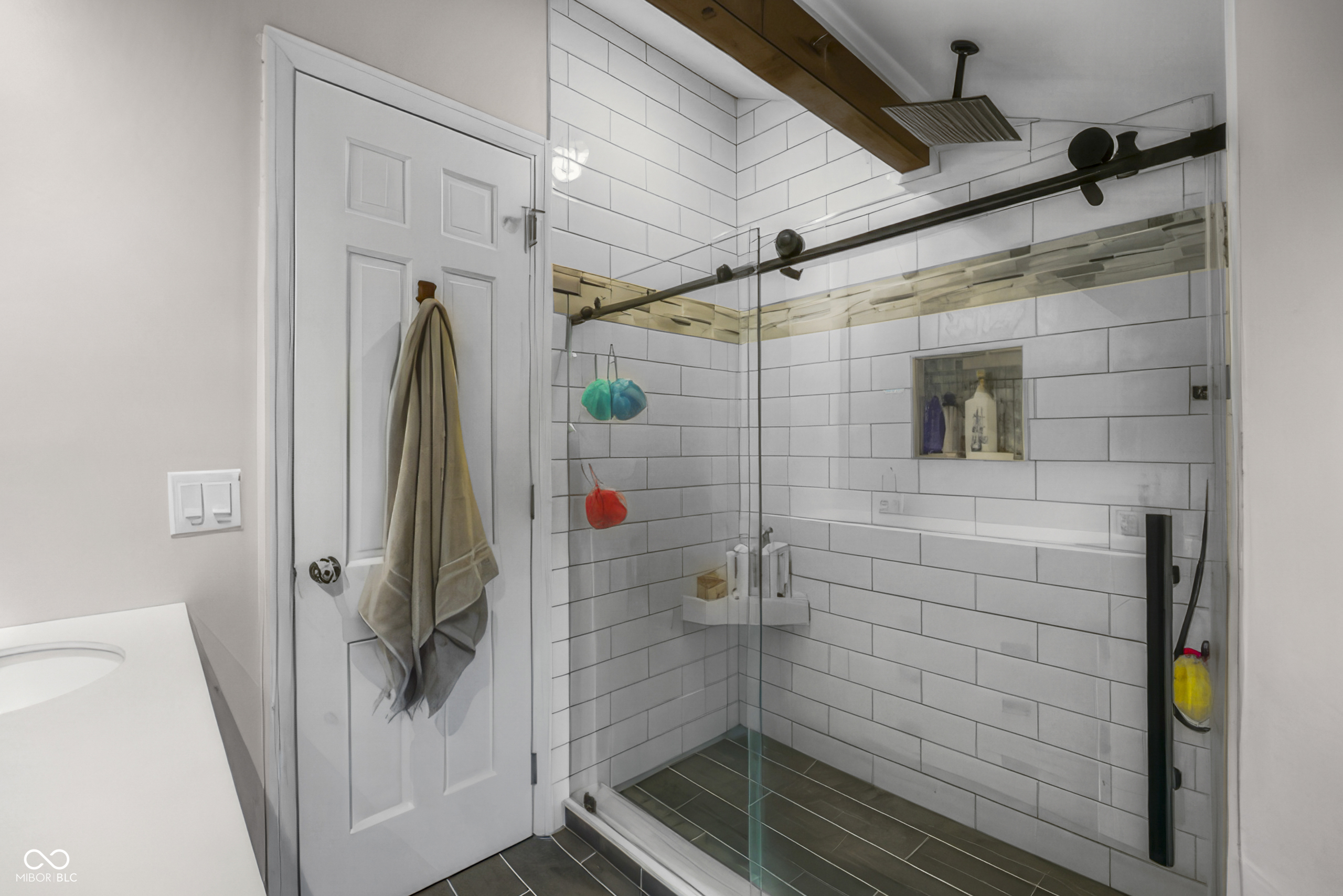 4103 Ridgeway Avenue