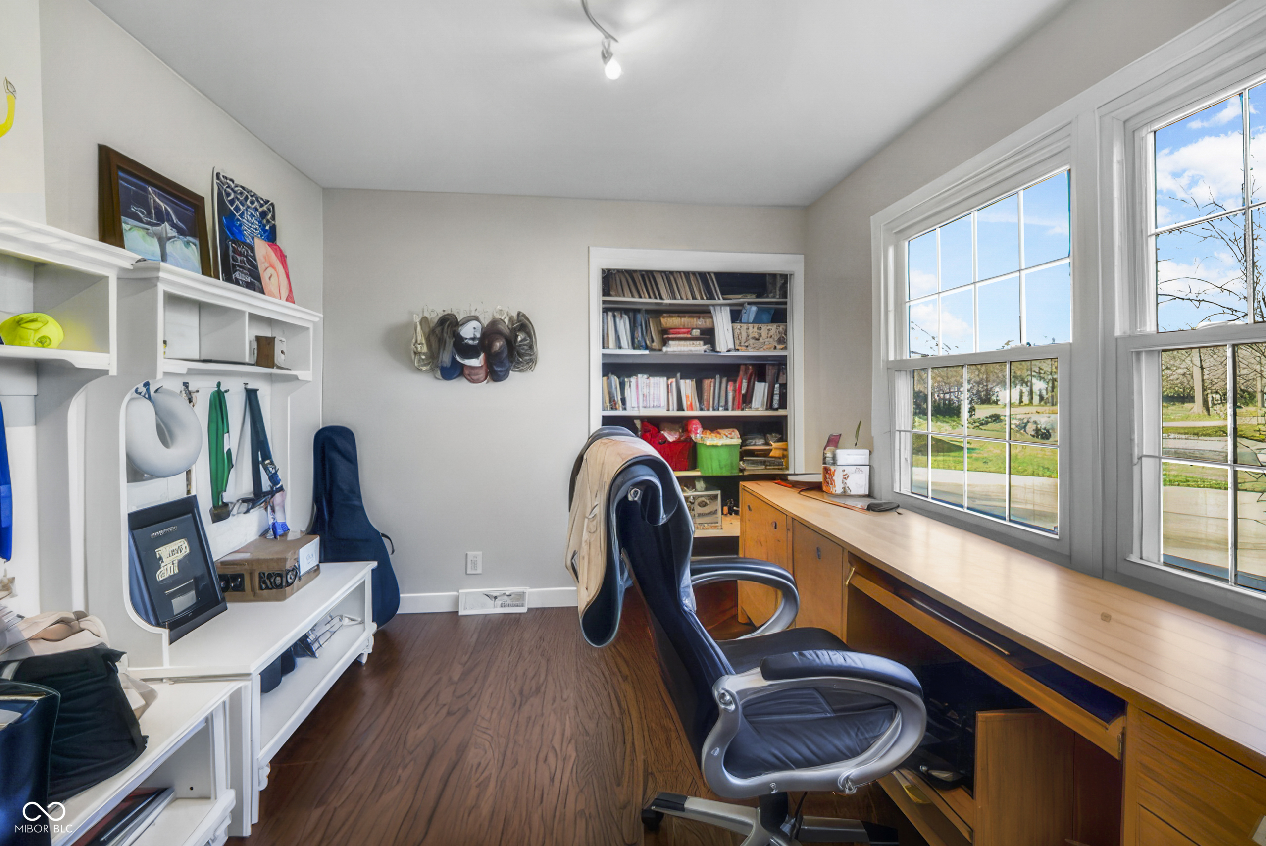 4103 Ridgeway Avenue