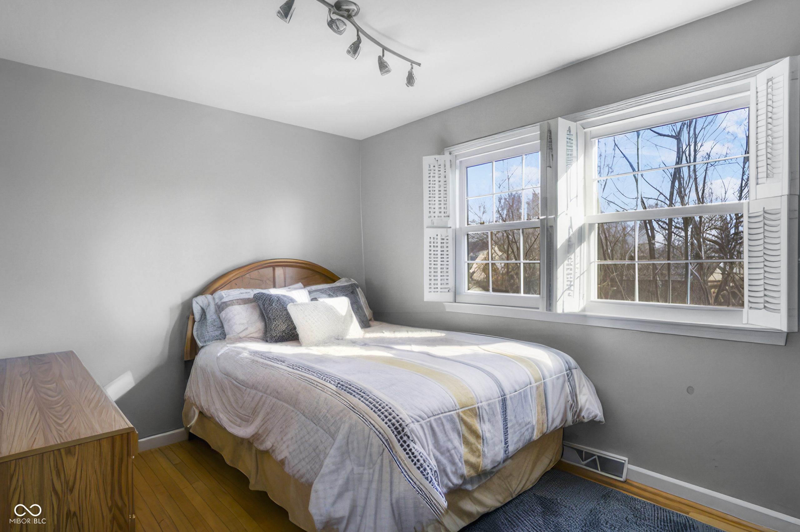 4103 Ridgeway Avenue