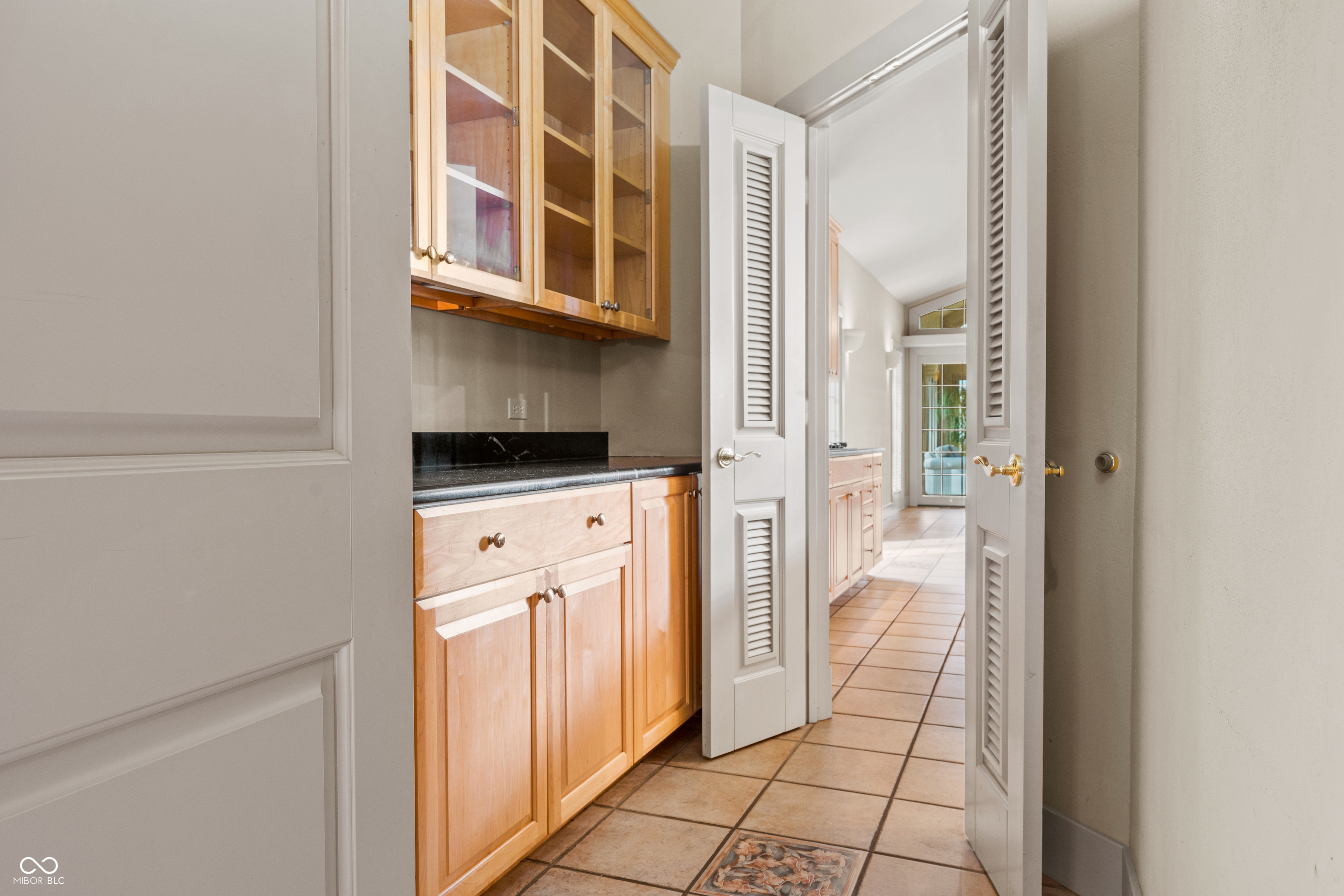 8424 W Mulligan Lane