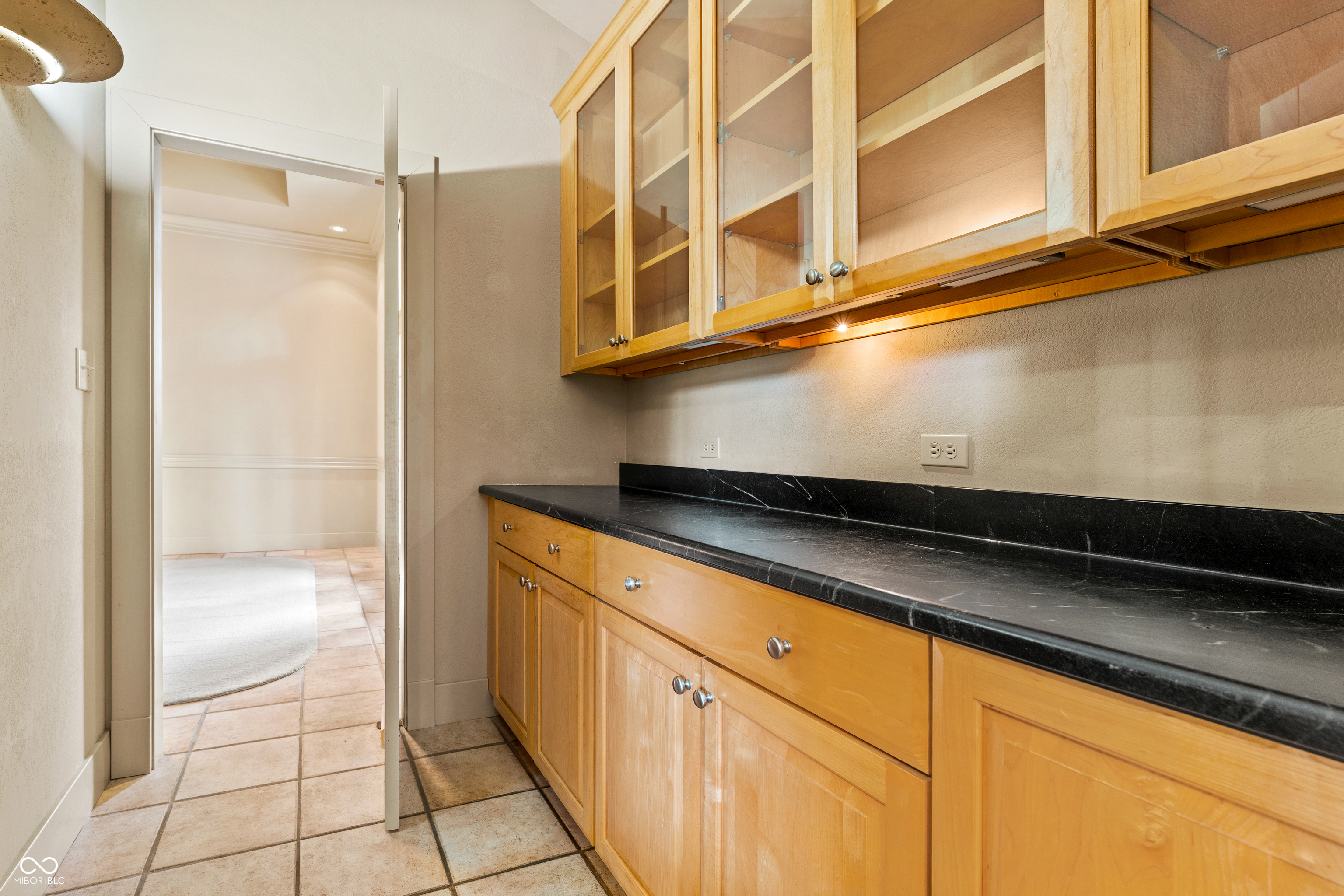 8424 W Mulligan Lane