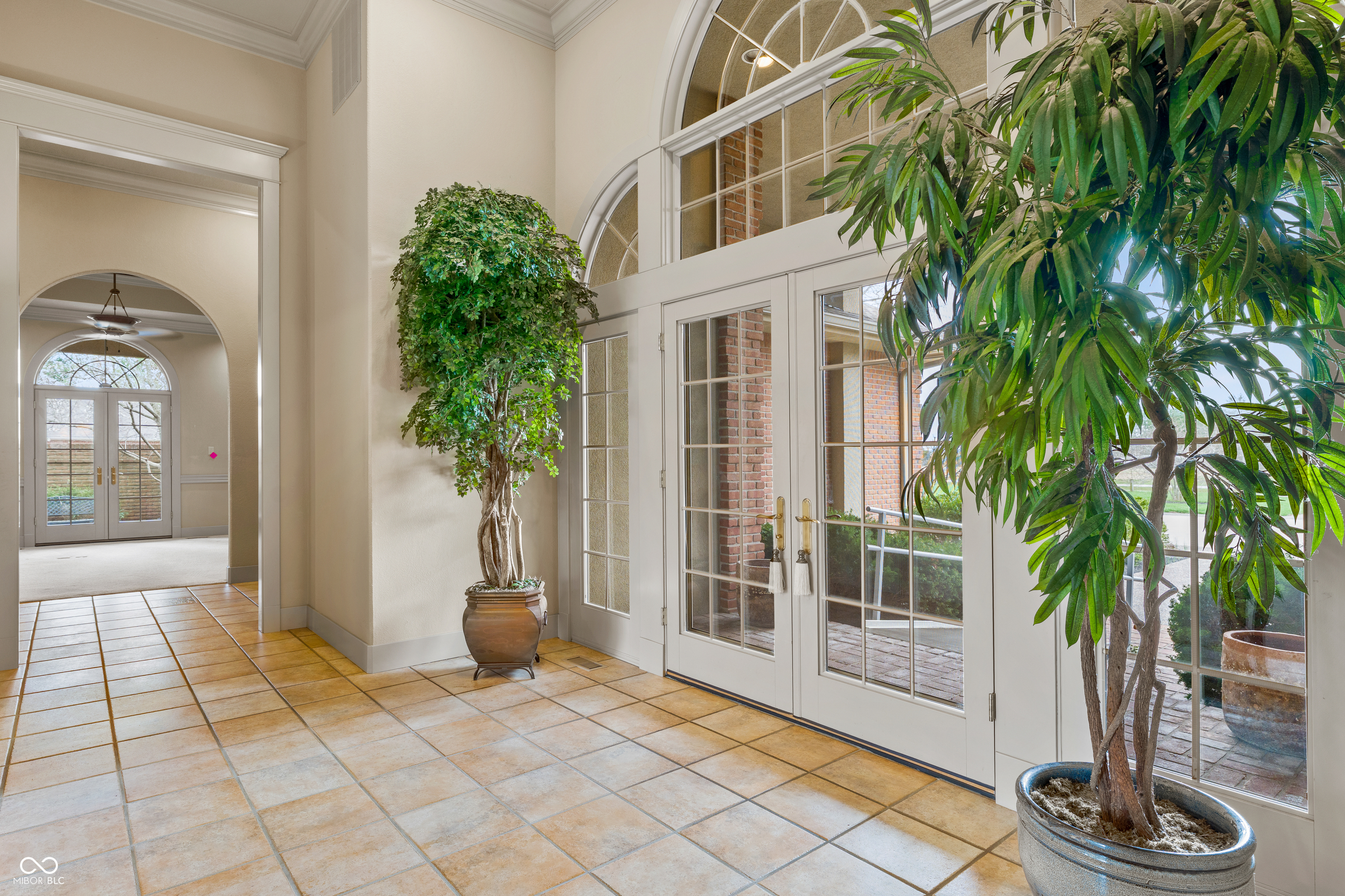 8424 W Mulligan Lane