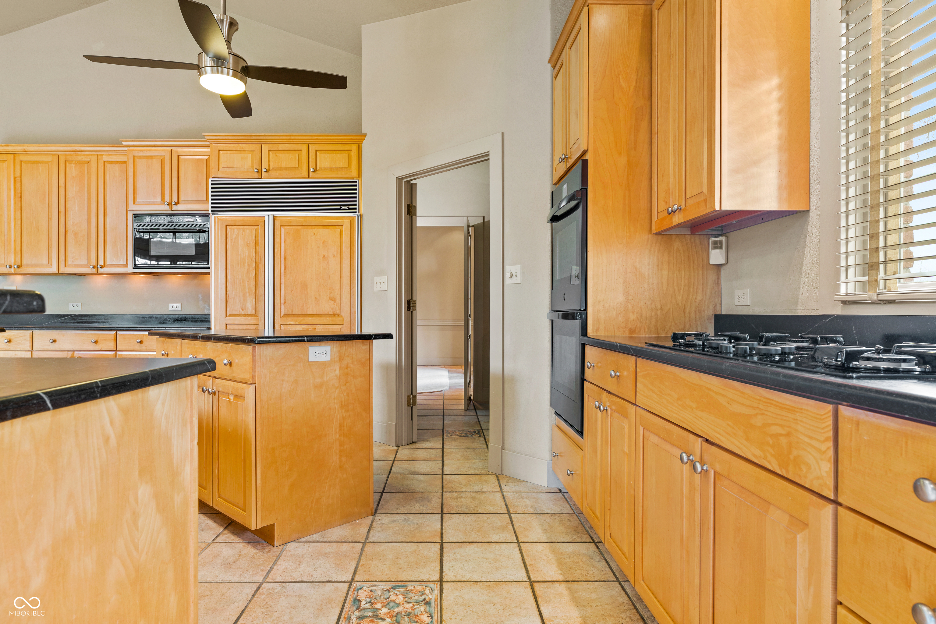 8424 W Mulligan Lane