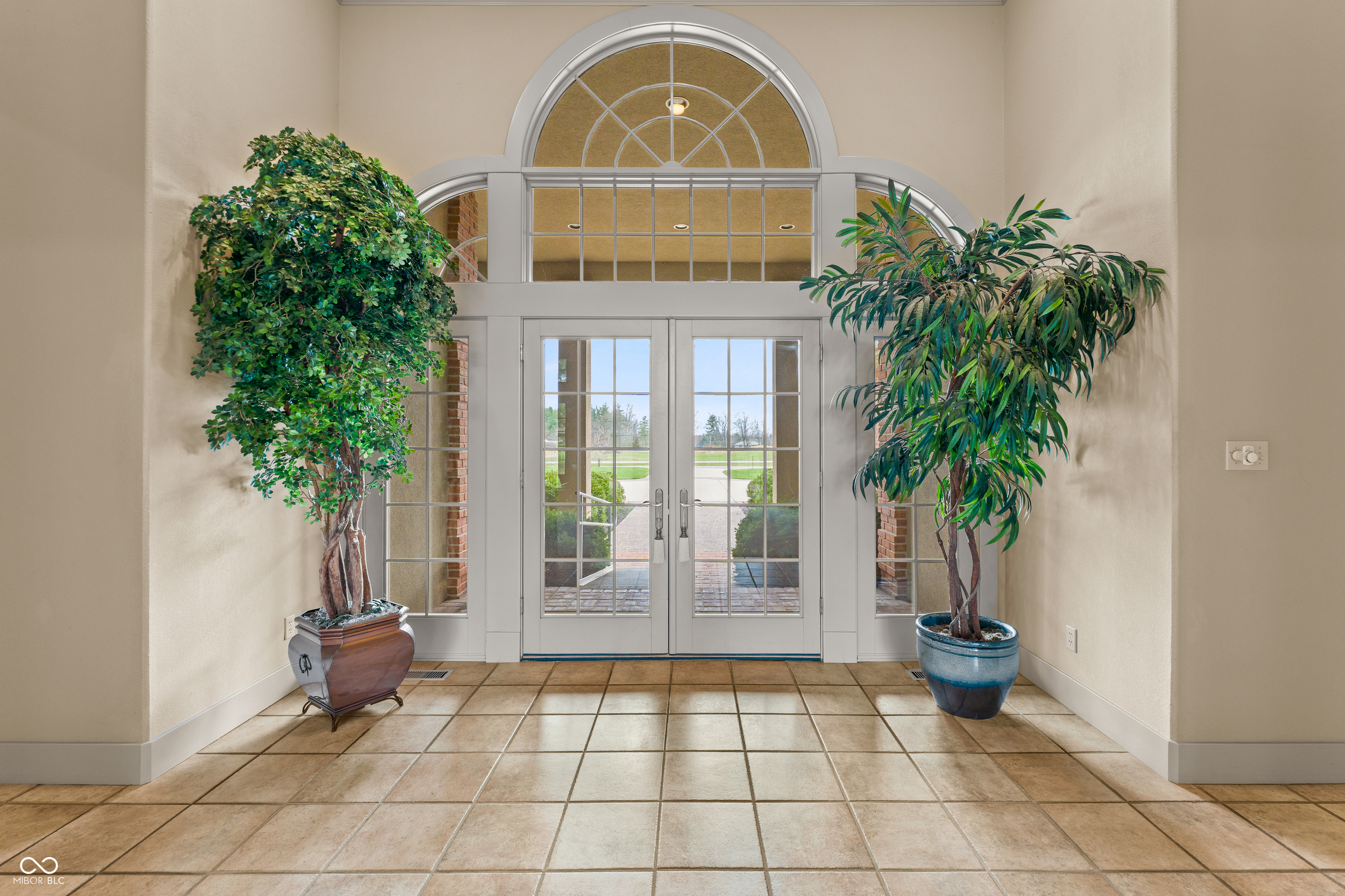 8424 W Mulligan Lane