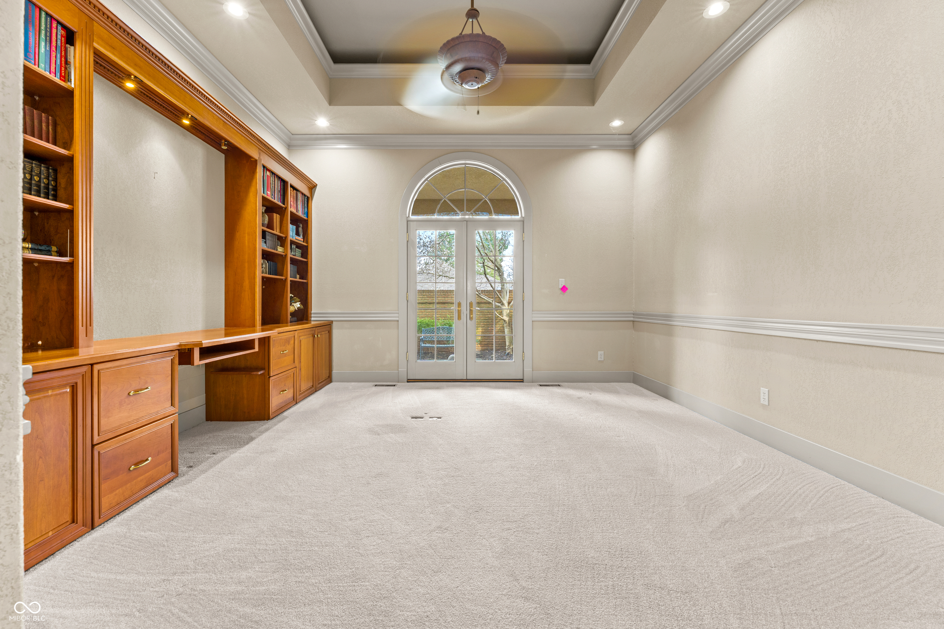 8424 W Mulligan Lane