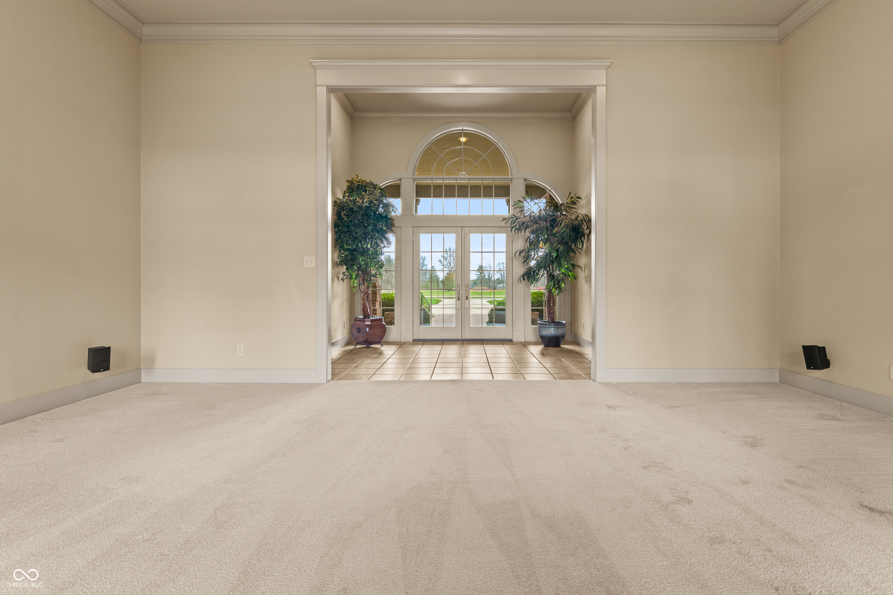 8424 W Mulligan Lane