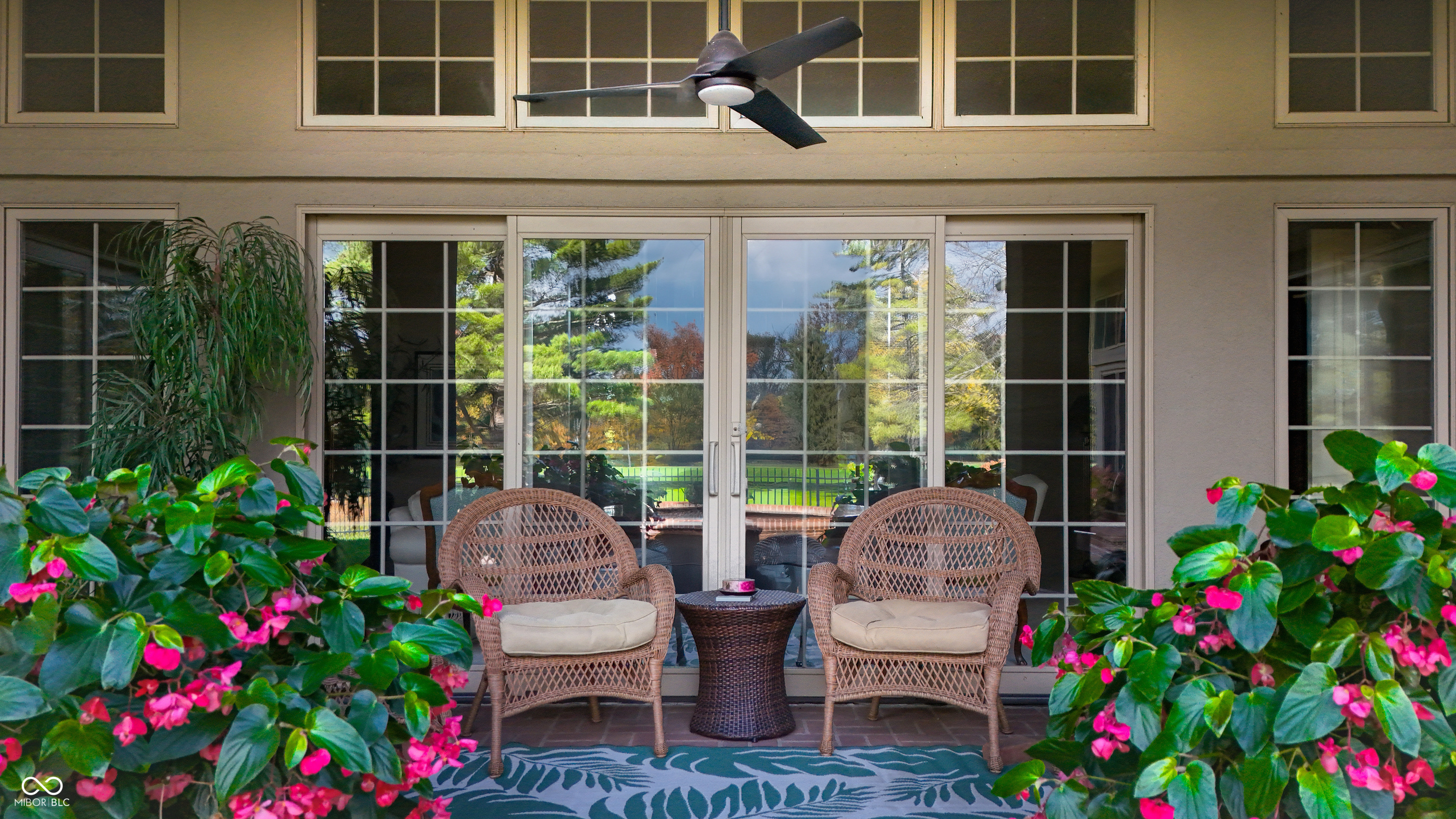 8424 W Mulligan Lane