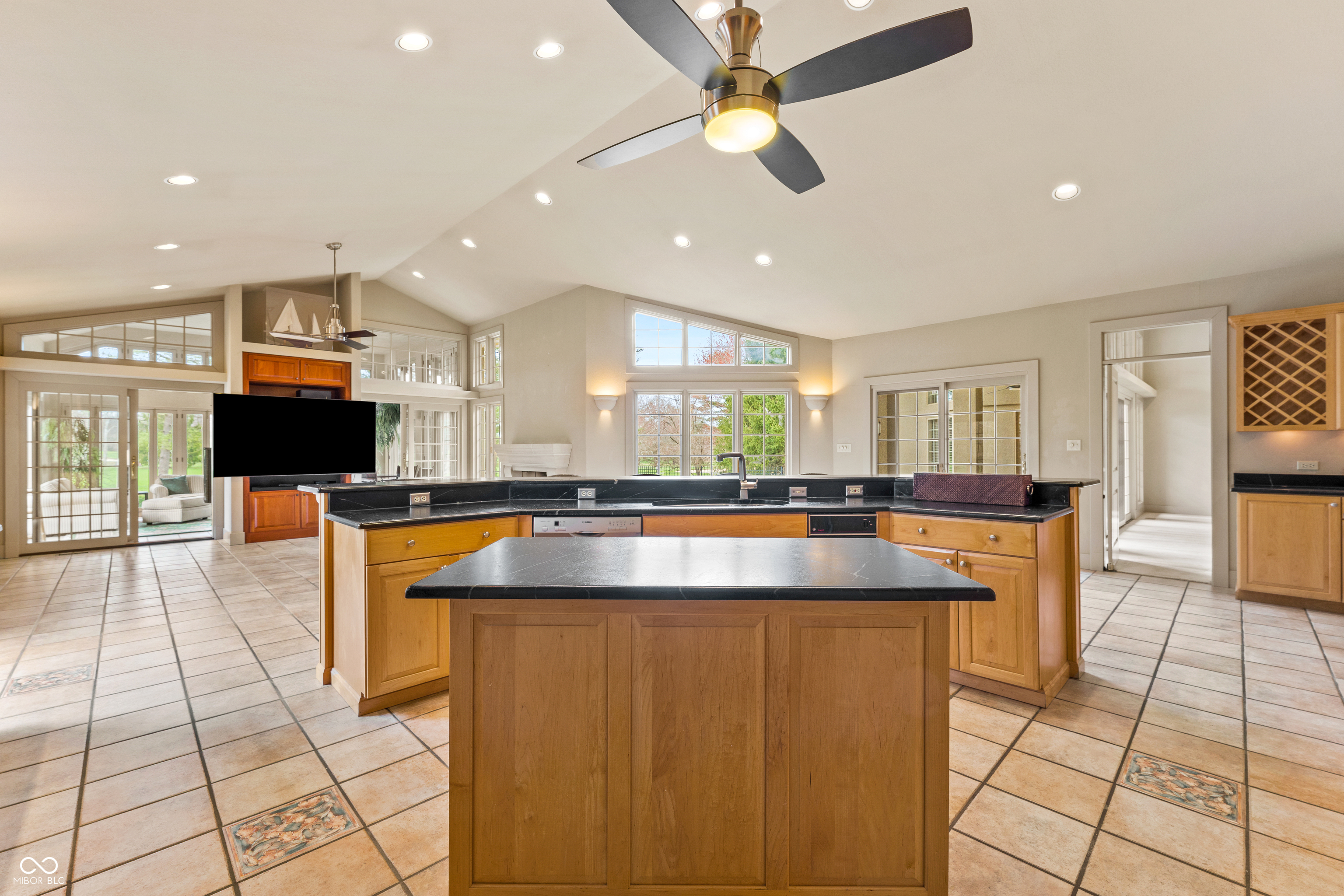 8424 W Mulligan Lane