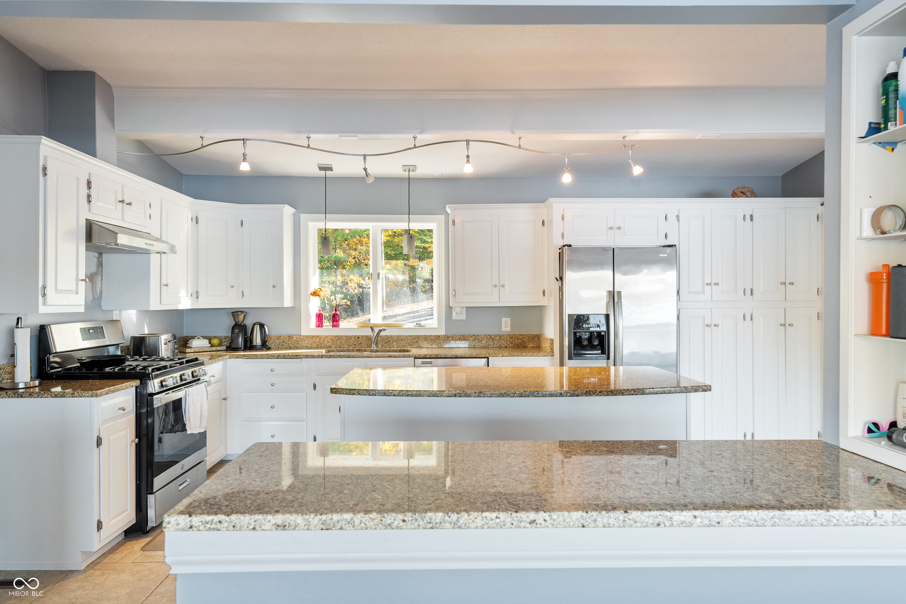 10701 W Grandview Drive