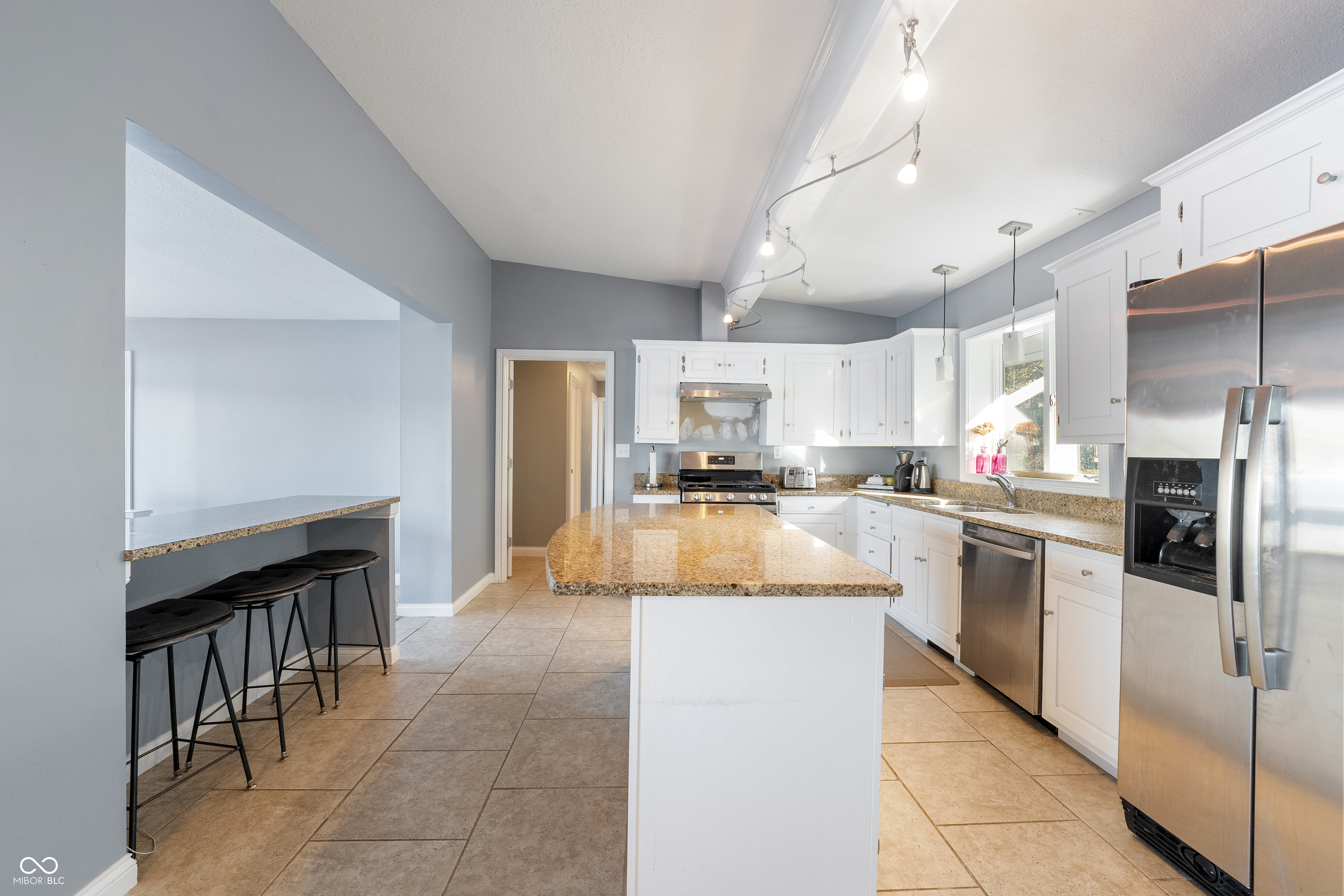 10701 W Grandview Drive