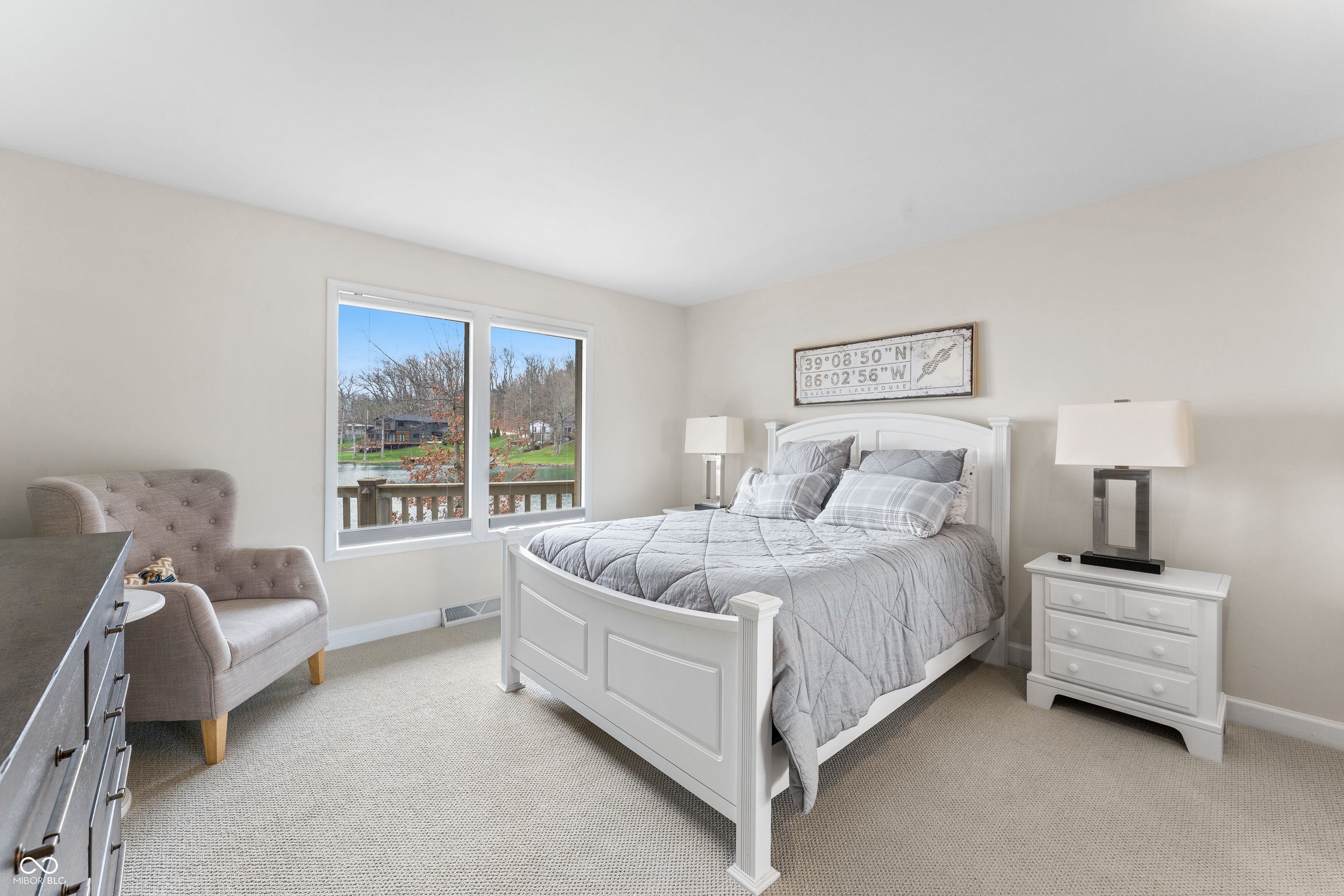 5531 S Poplar Drive