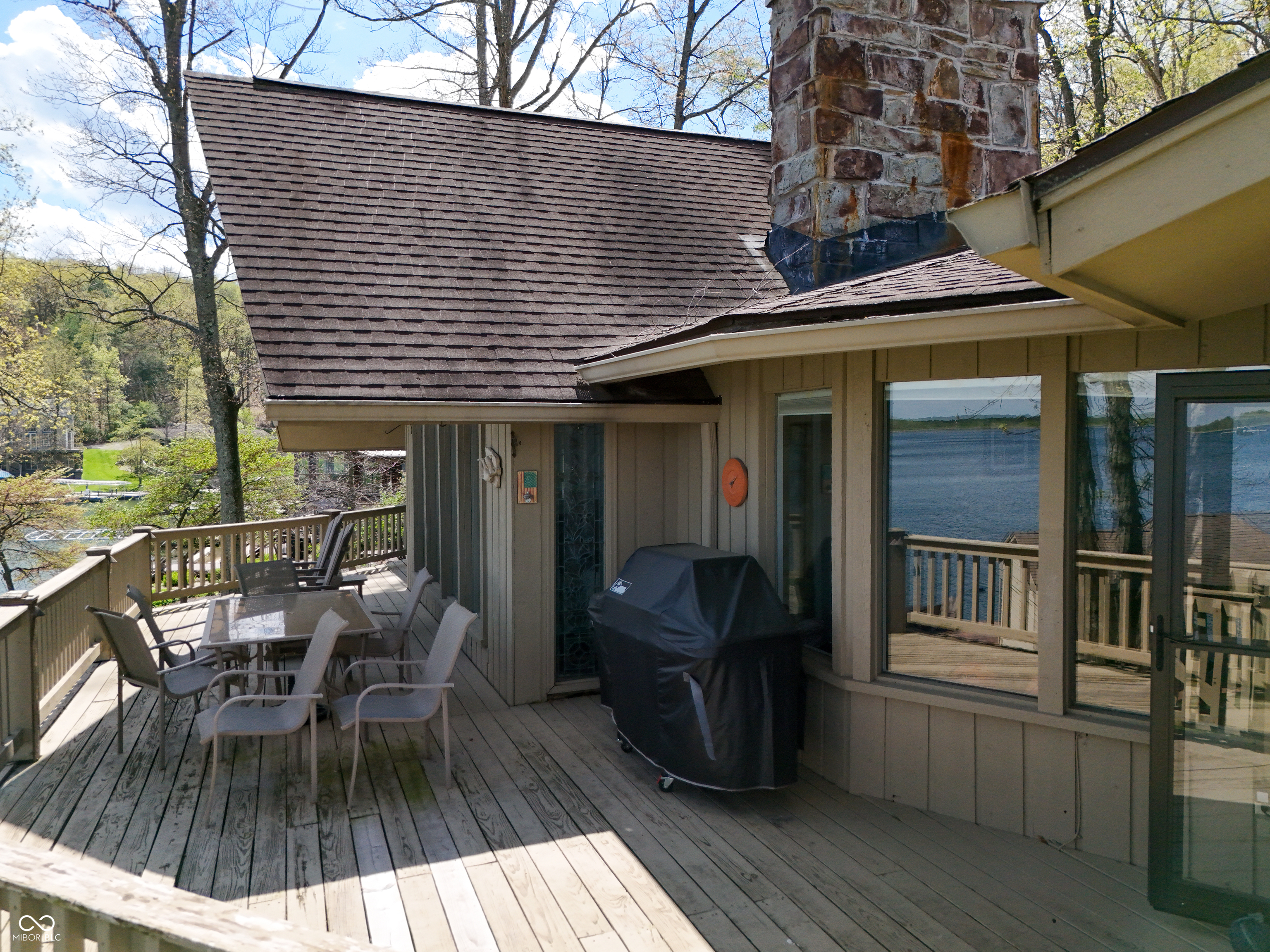 5531 S Poplar Drive