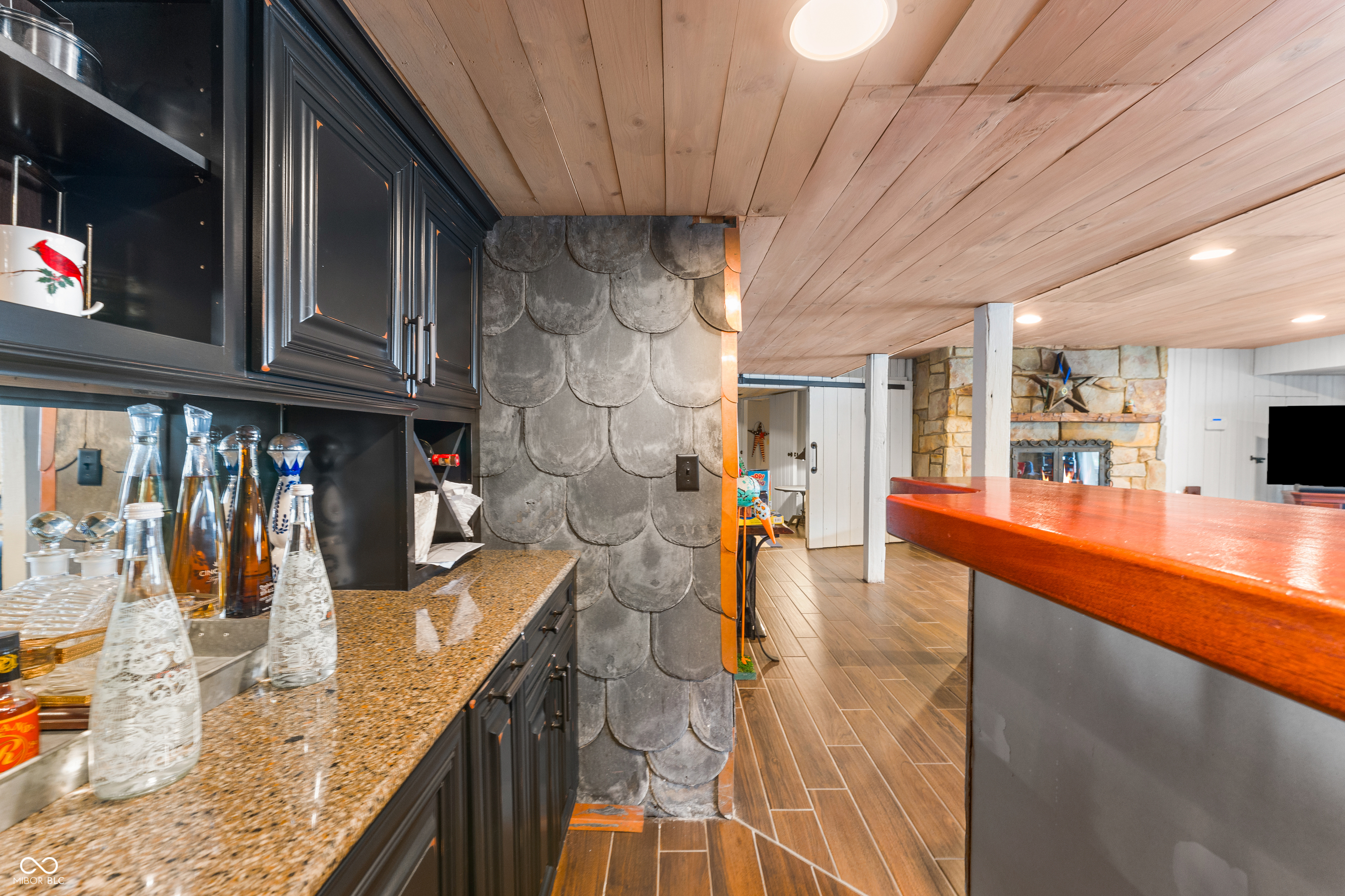 5531 S Poplar Drive