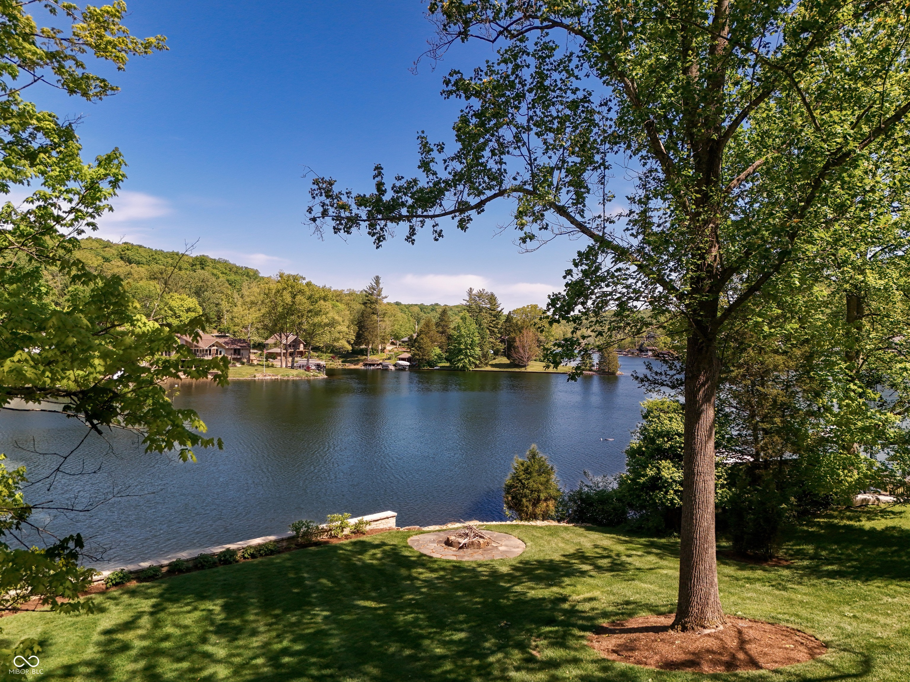 5271 S Poplar Drive