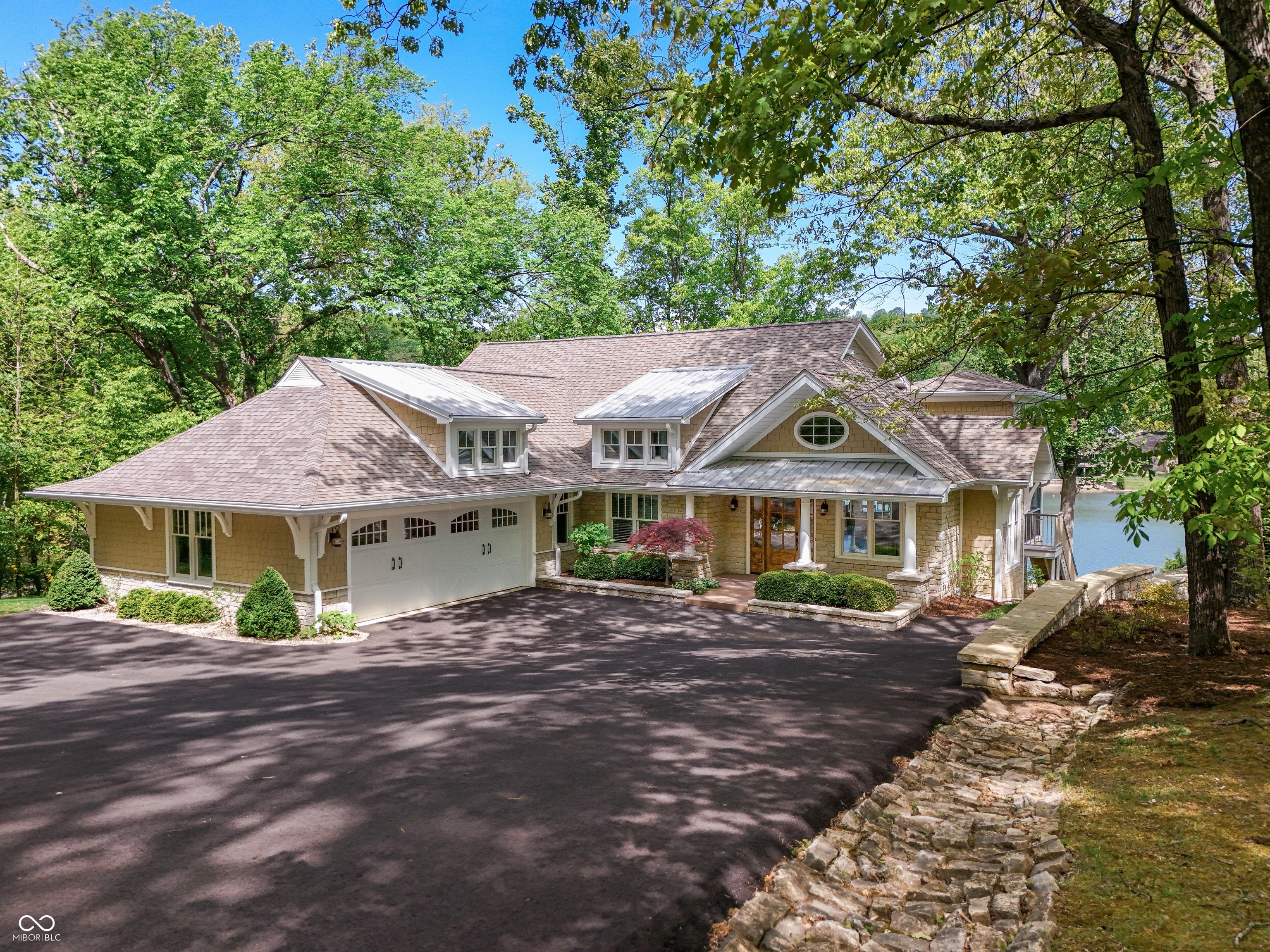 5271 S Poplar Drive