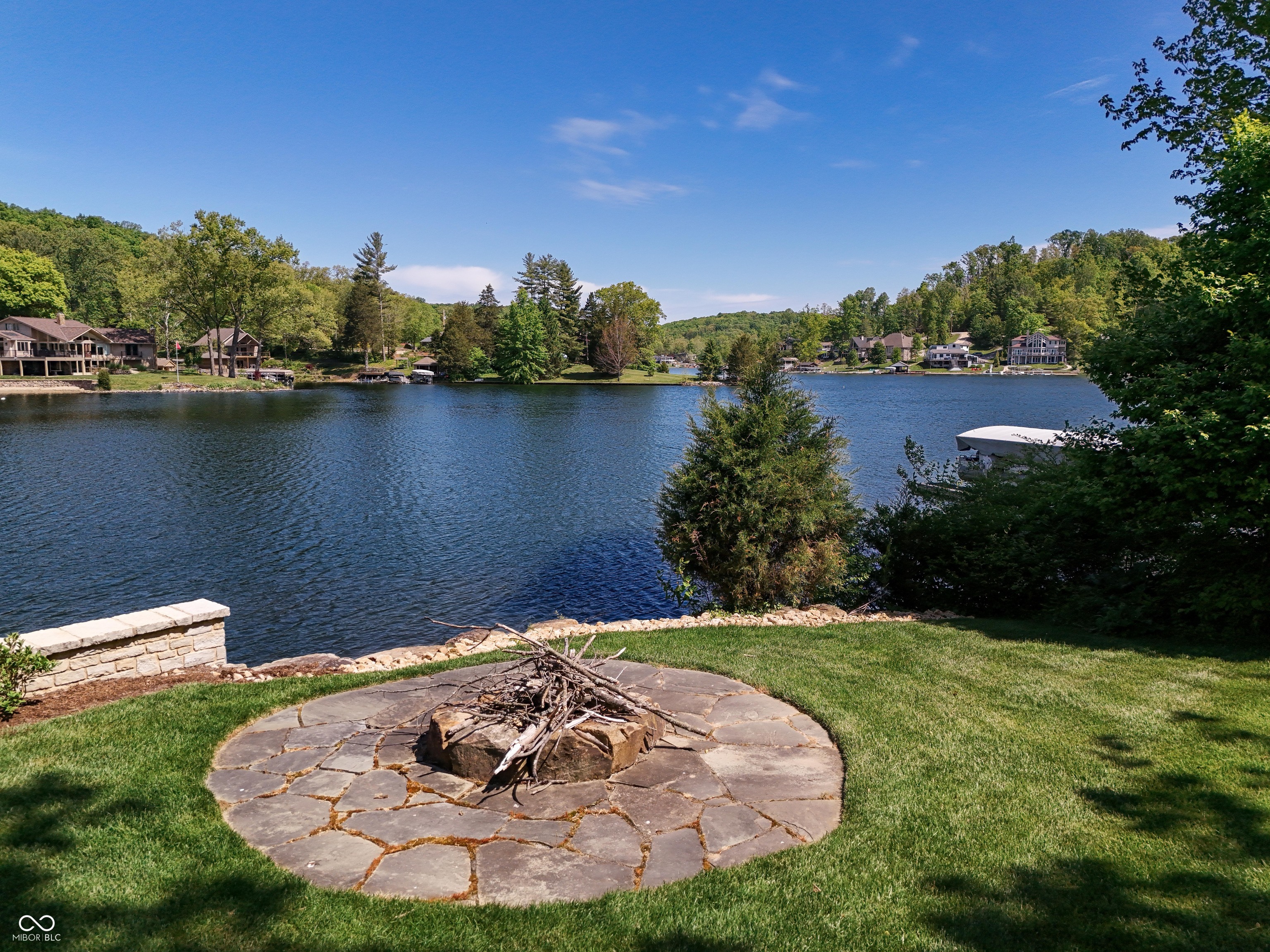 5271 S Poplar Drive