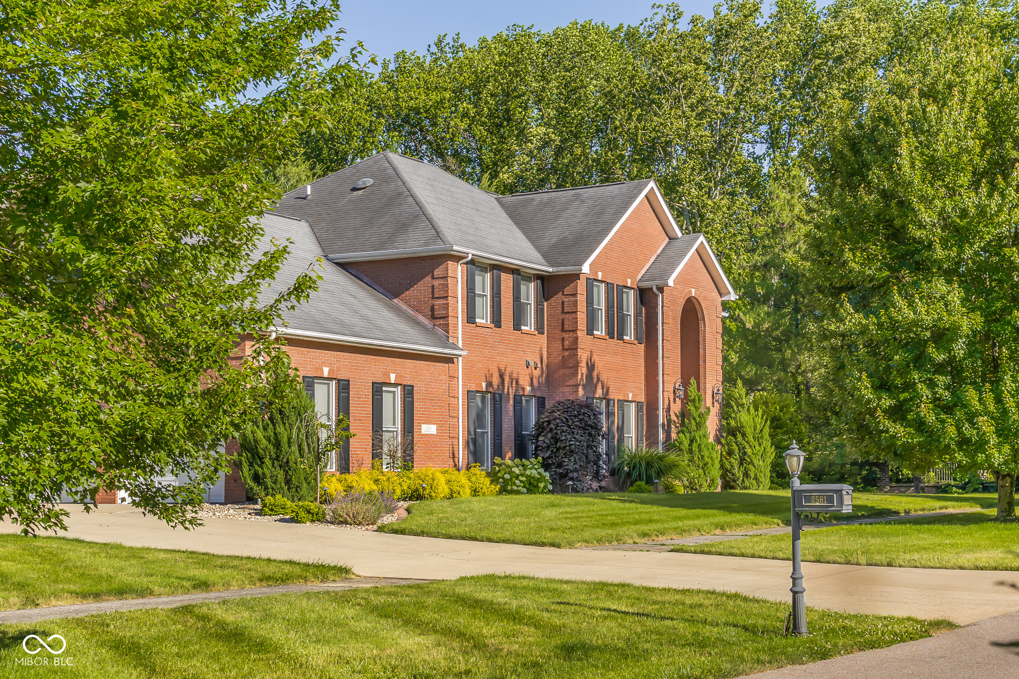 2561 Apple Blossom Lane