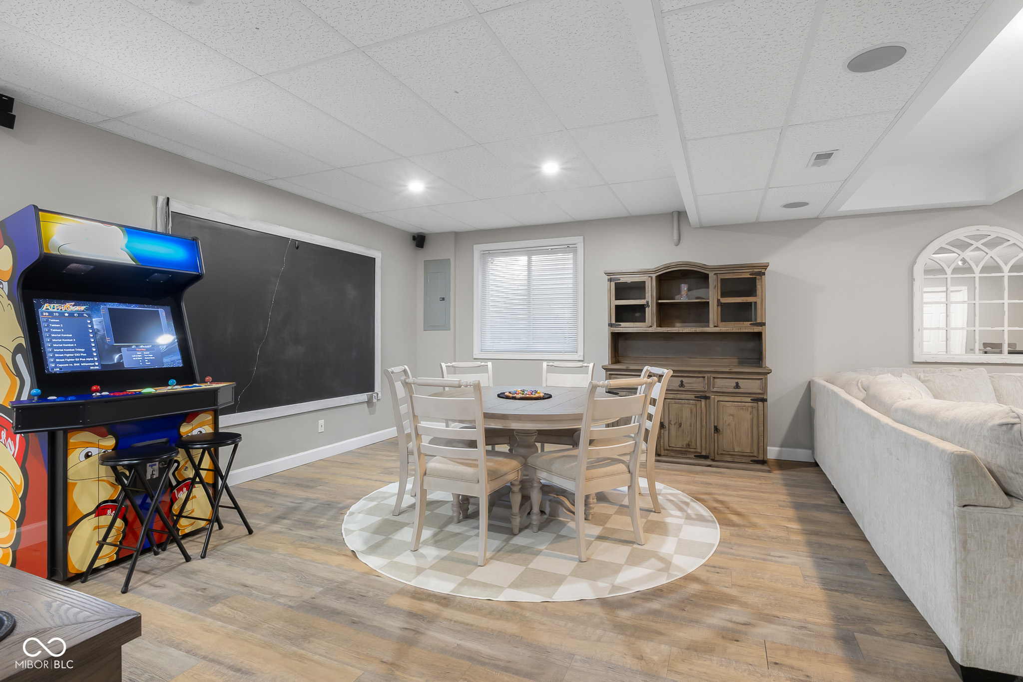 2561 Apple Blossom Lane