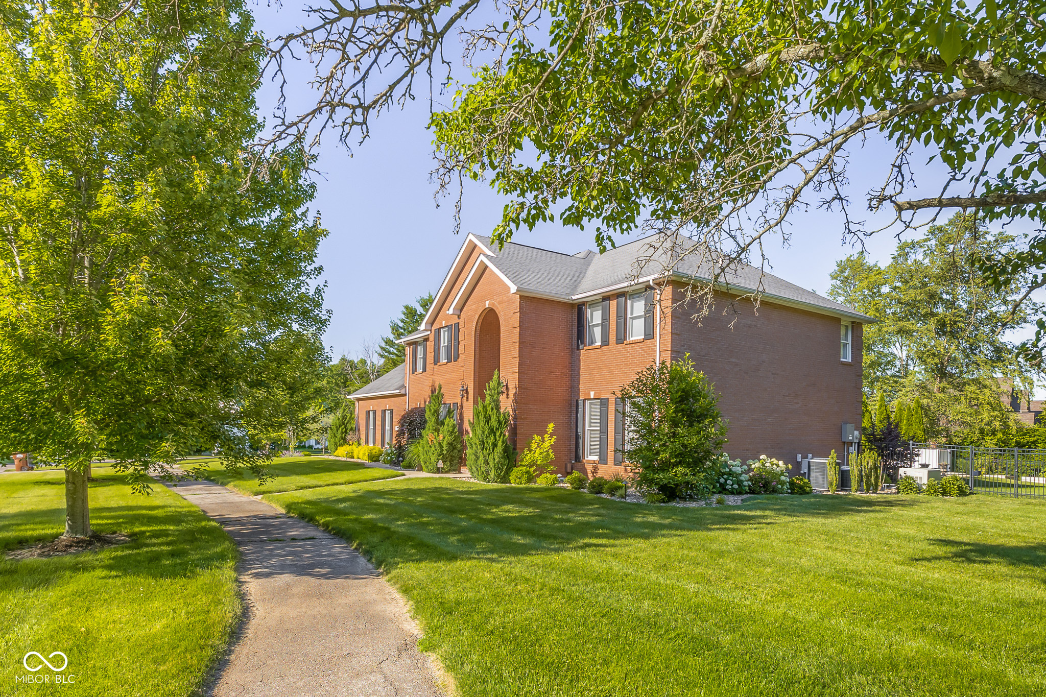 2561 Apple Blossom Lane