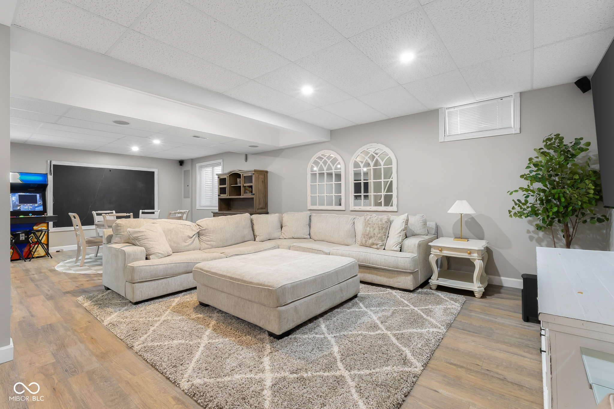 2561 Apple Blossom Lane