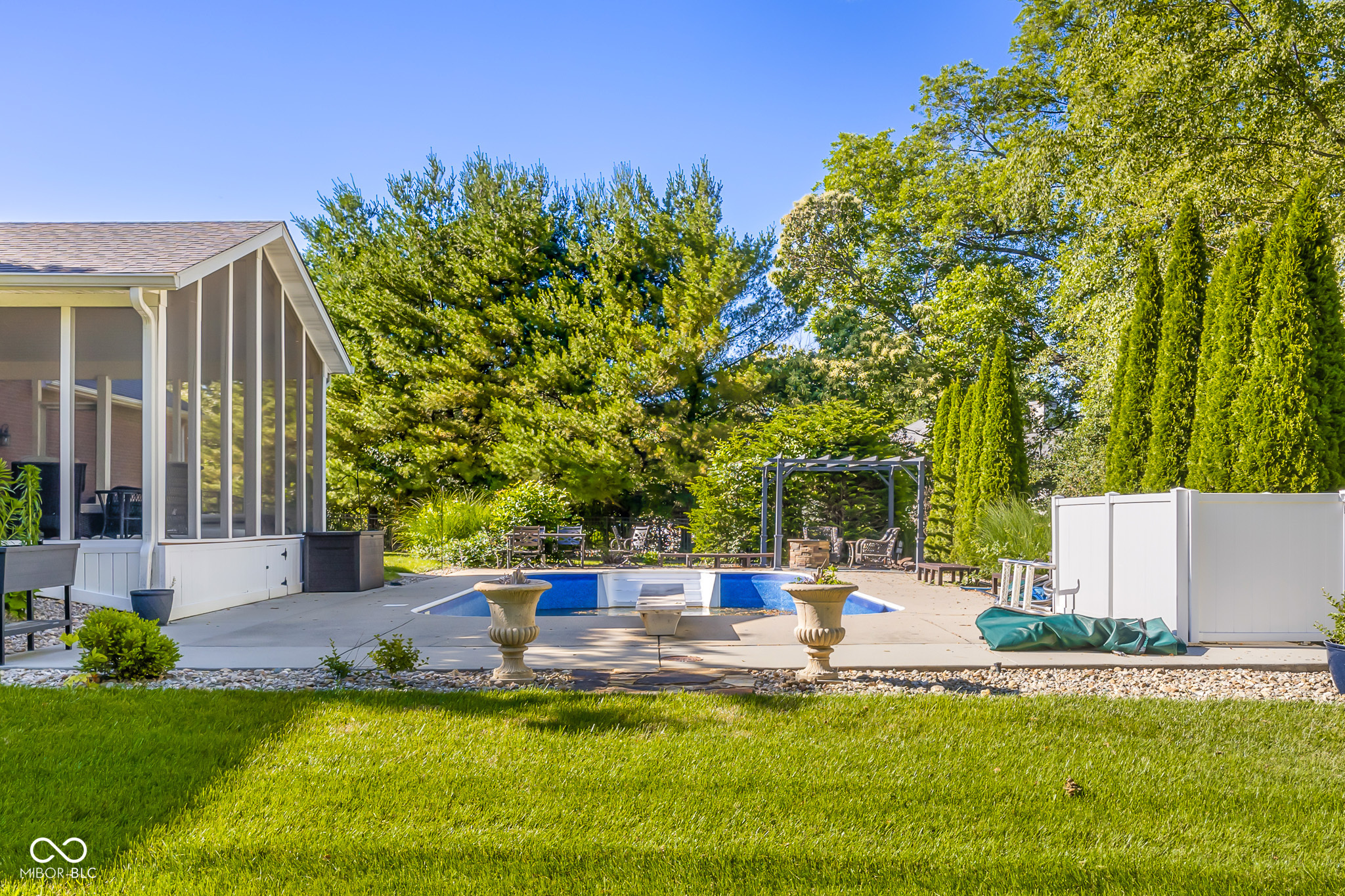 2561 Apple Blossom Lane