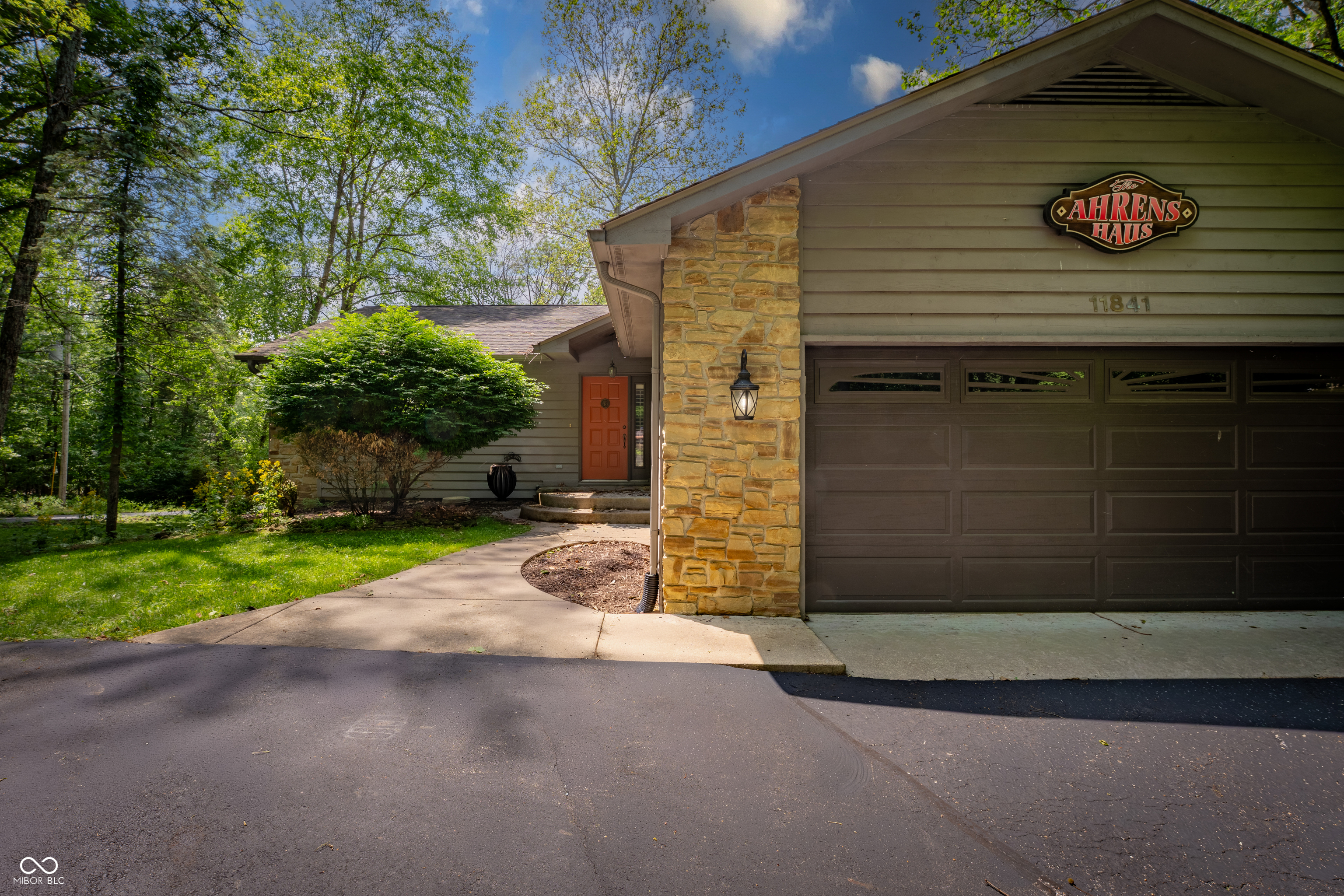 11841 W Grandview Drive