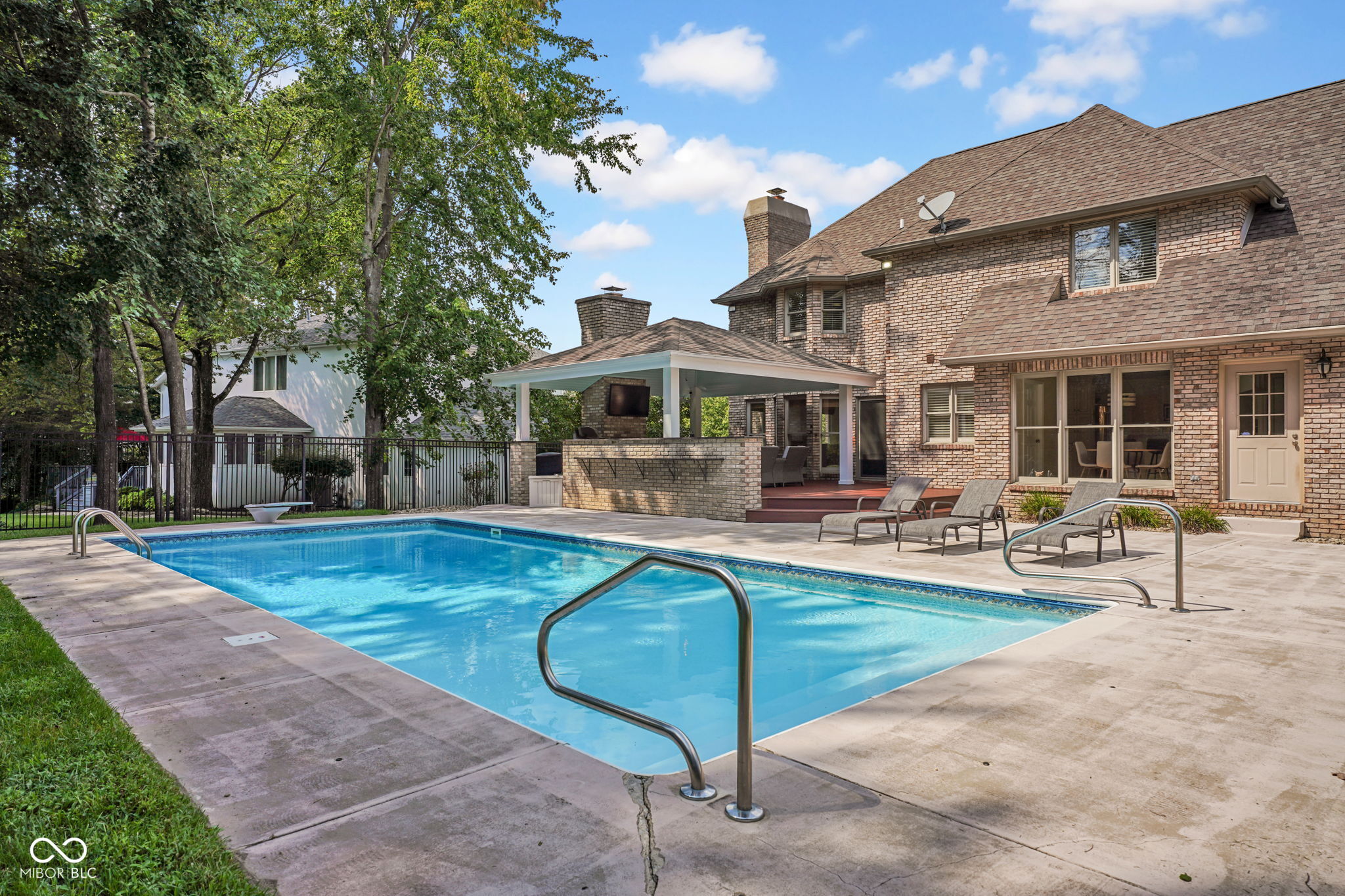 5183 Northwood Drive