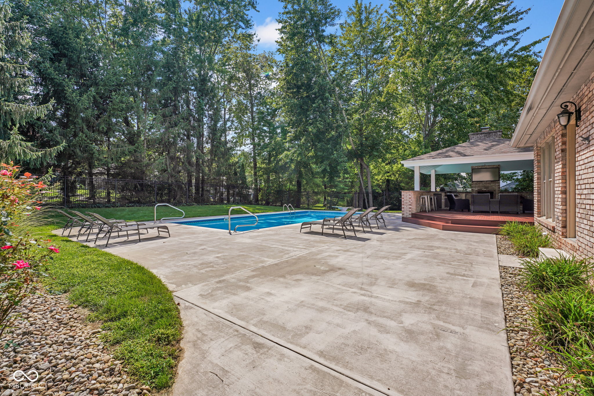 5183 Northwood Drive