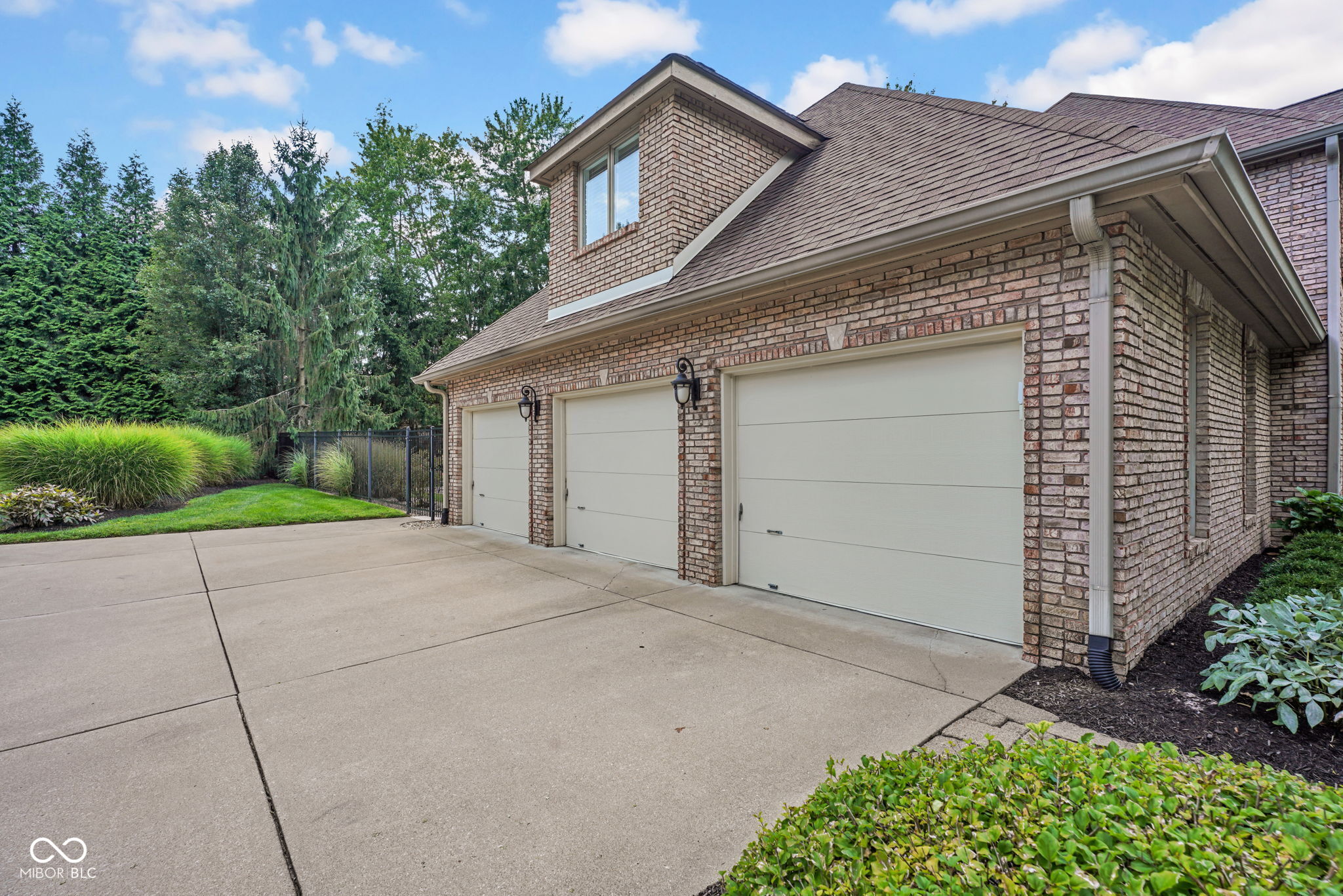 5183 Northwood Drive