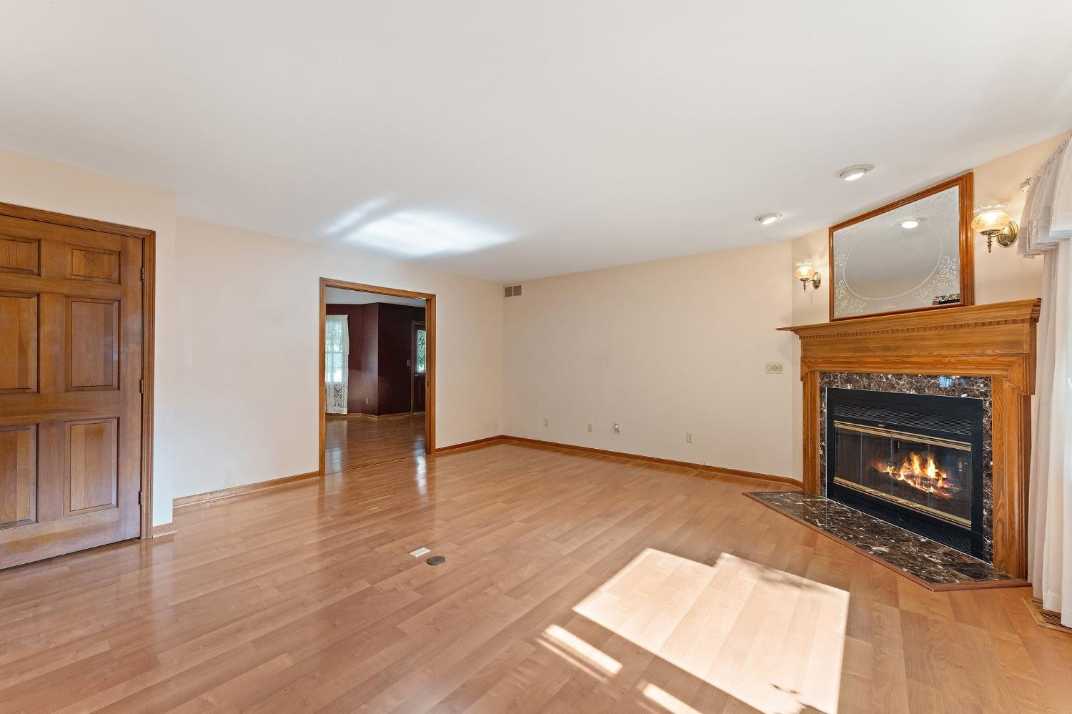 4907 Crane Court