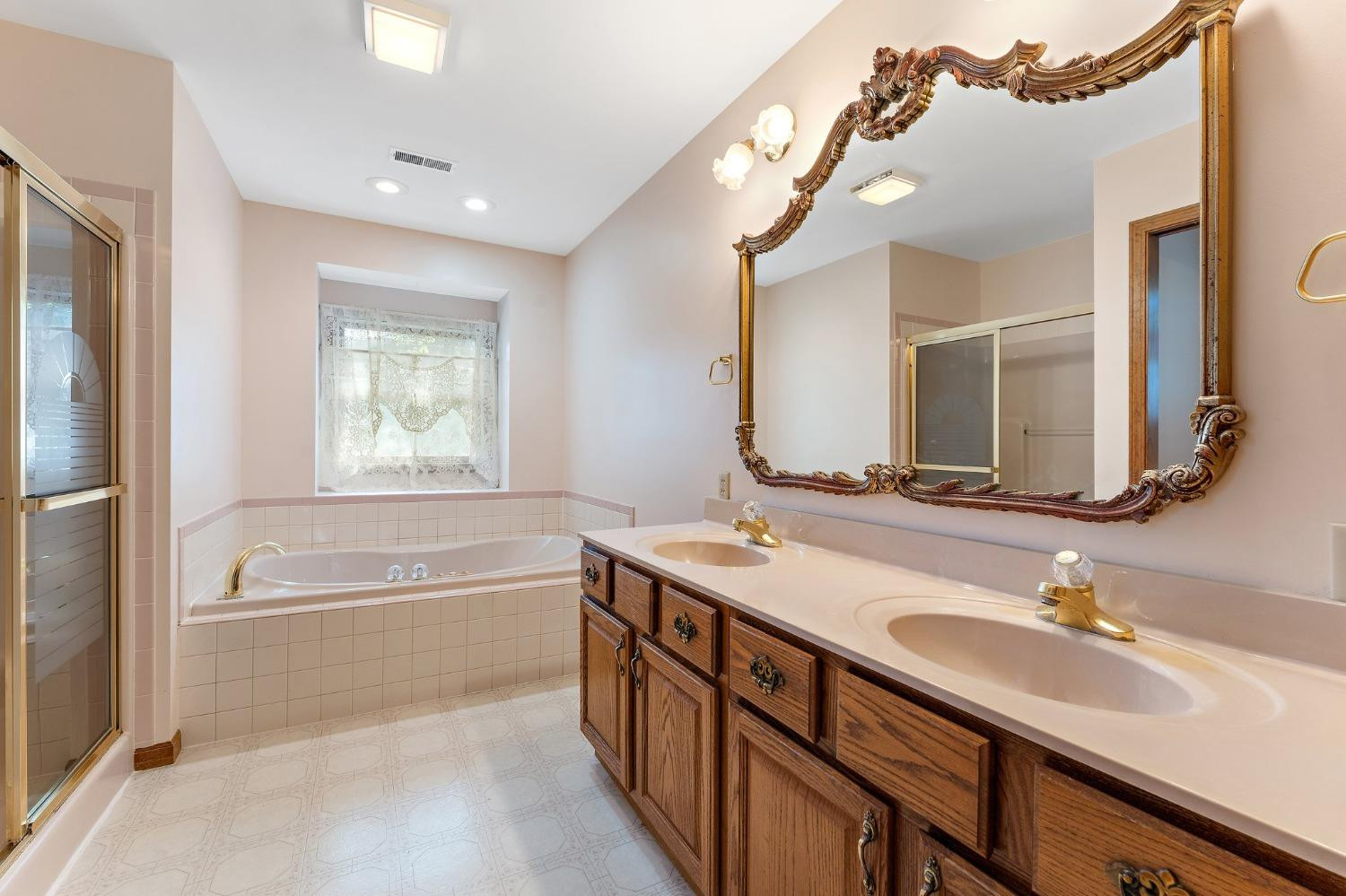 4907 Crane Court