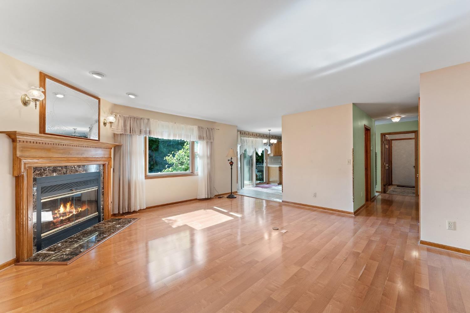 4907 Crane Court