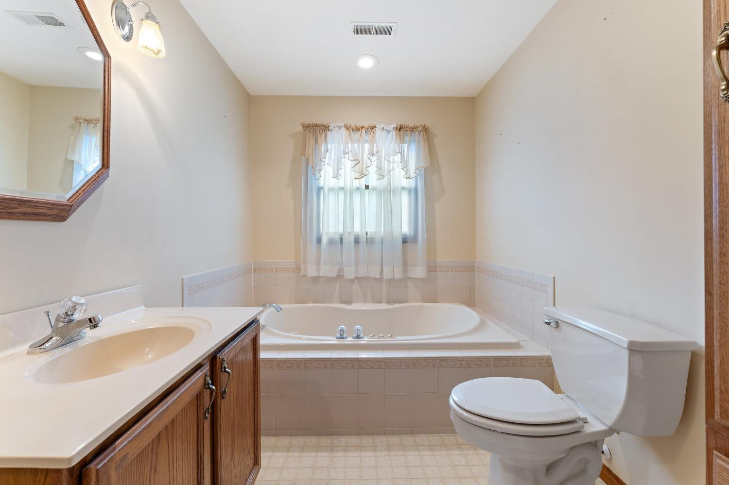 4907 Crane Court