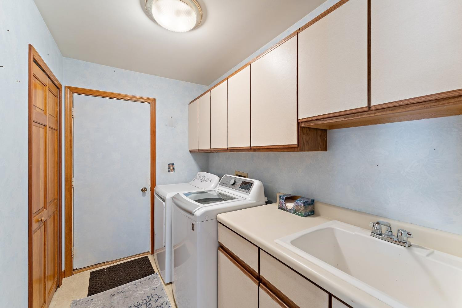 4907 Crane Court