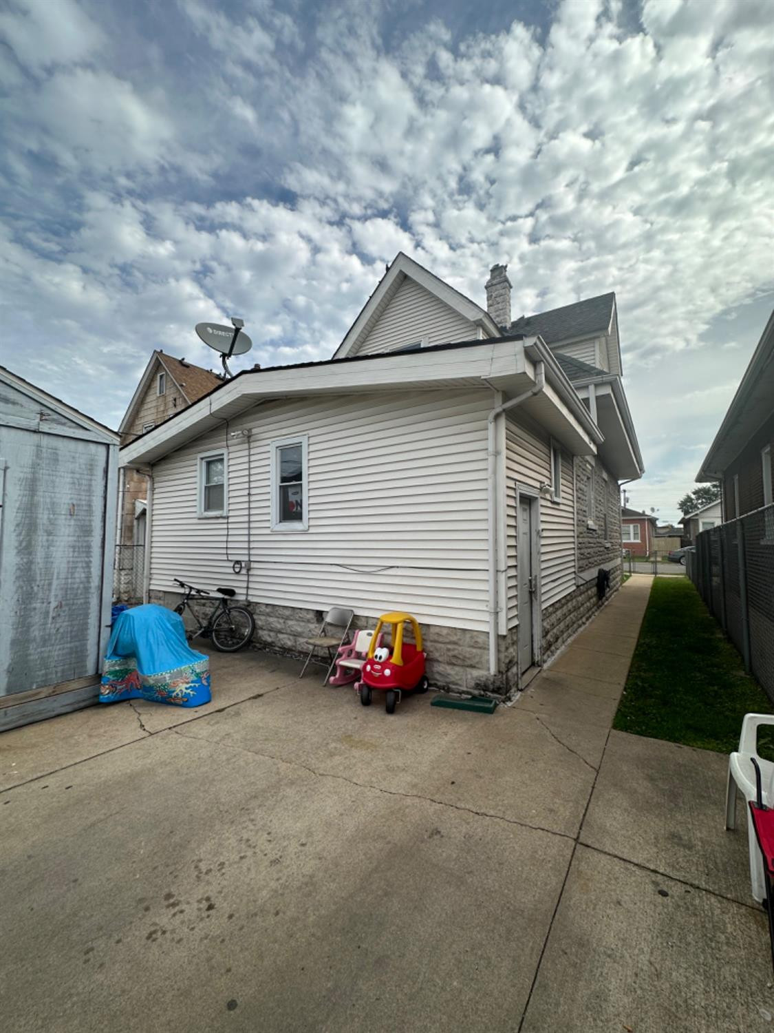 3712 Ivy Street