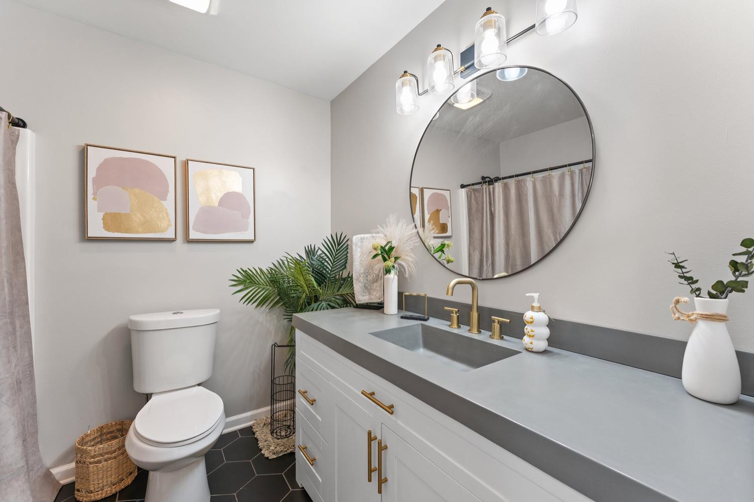 10487 Pinnacle Street